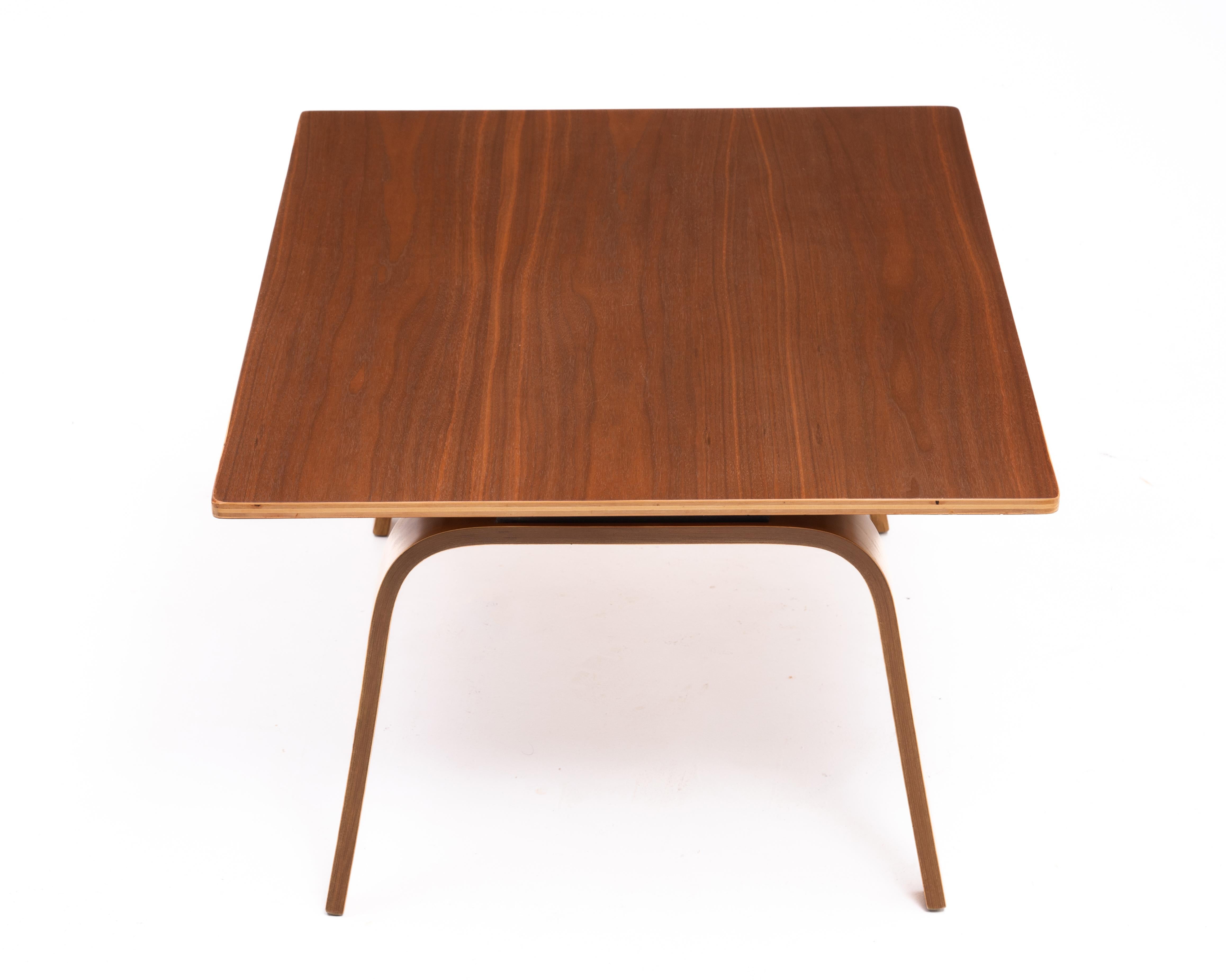 Charles Ray Eames Evans Plywood Company CTW1 OTW Oblong Table Wood Walnut Birch For Sale 4