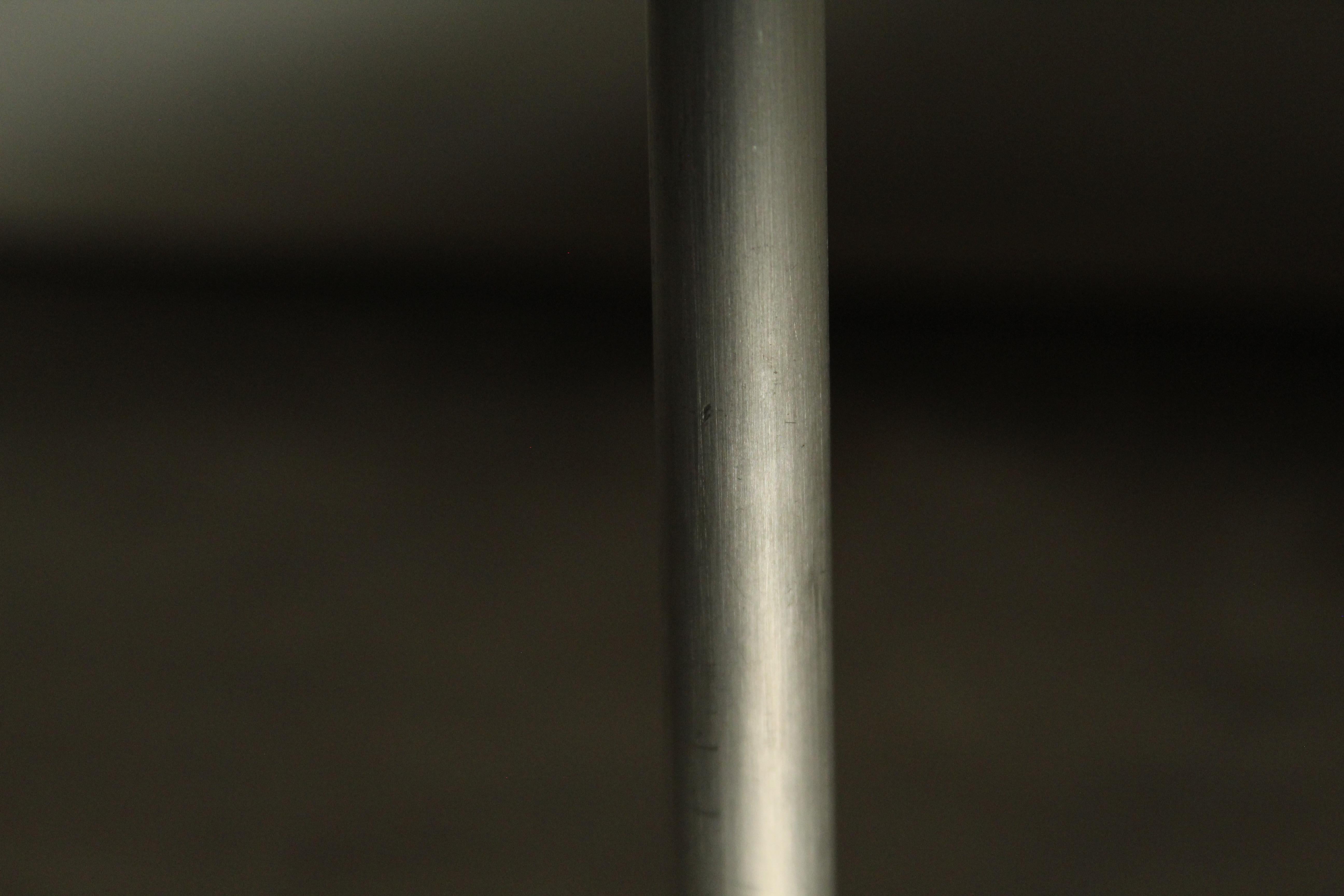 Aluminium Table basse expérimentale en contreplaqué moulé Charles & Ray Eames, 1945 en vente