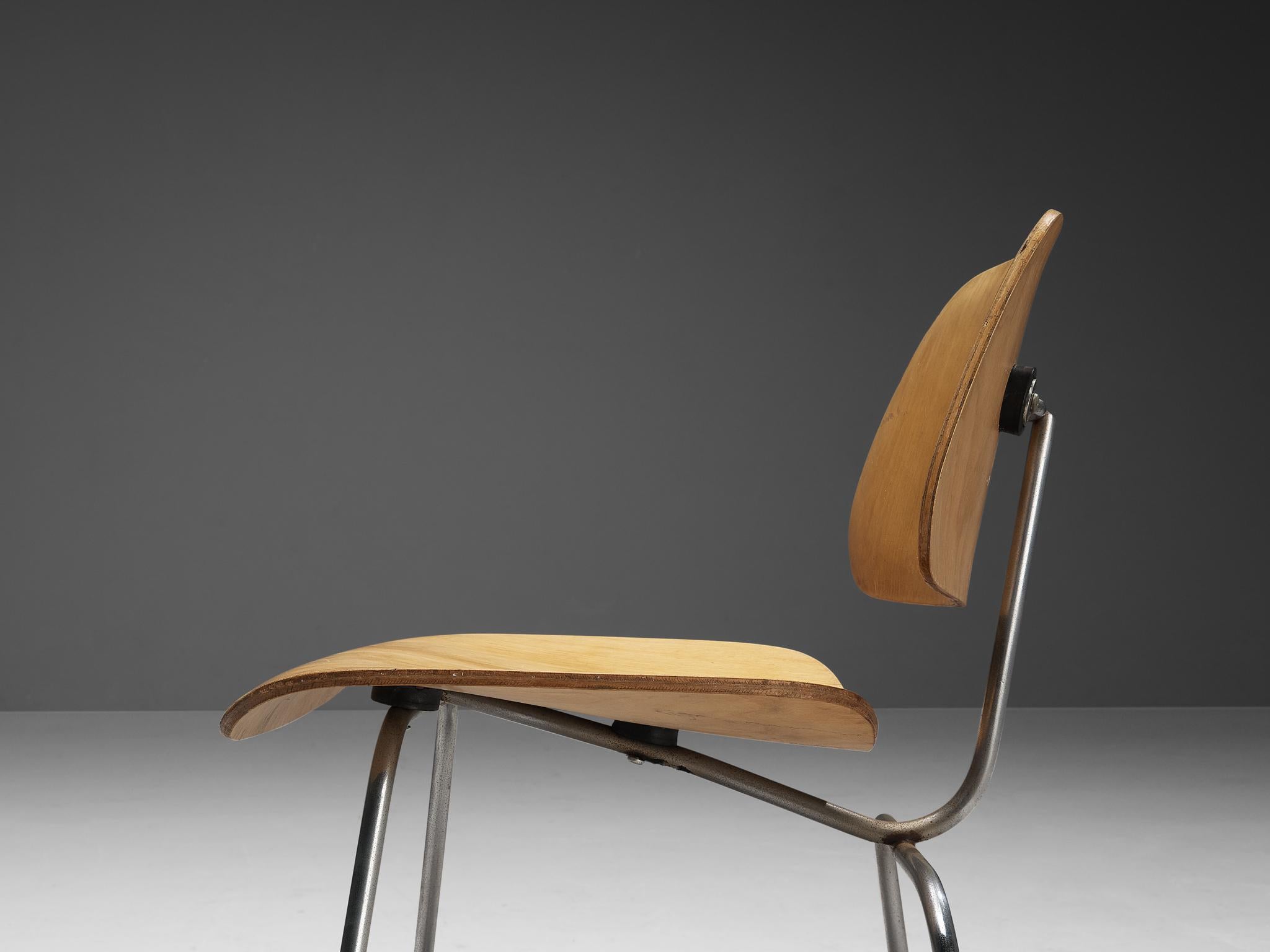 Mid-20th Century Charles & Ray Eames for Herman Miller Classic 'DCM' Chair