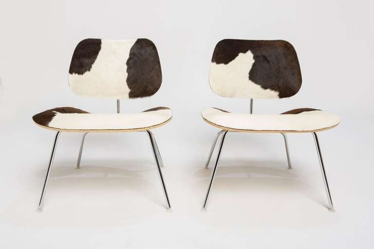 Mid-Century Modern Charles & Ray Eames for Herman Miller DCM Cowhide Chairs For Sale