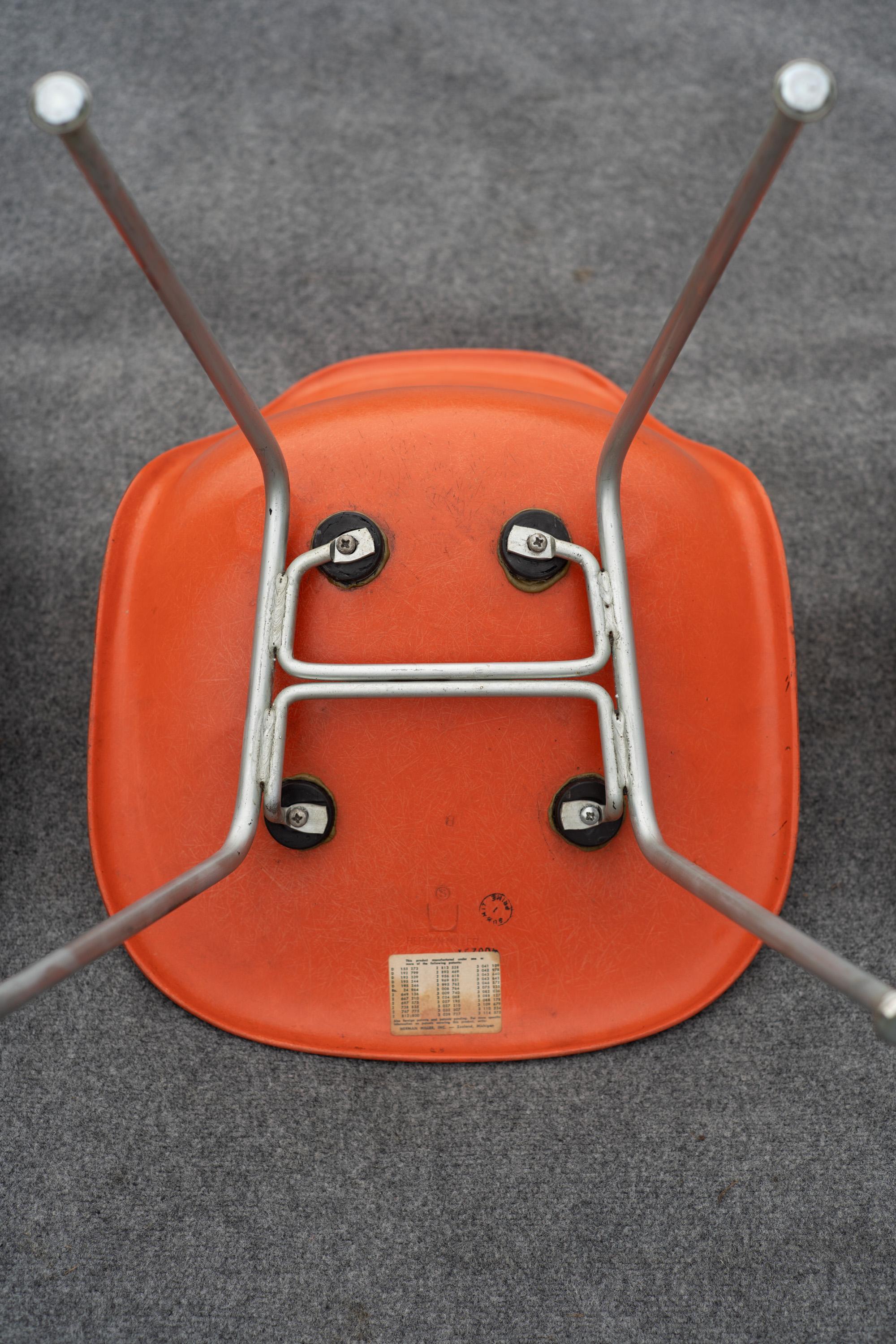 Juego de comedor Charles & Ray Eames para Herman Miller con 4 DSX y mesa de comedor de 48 pulgadas en venta 5