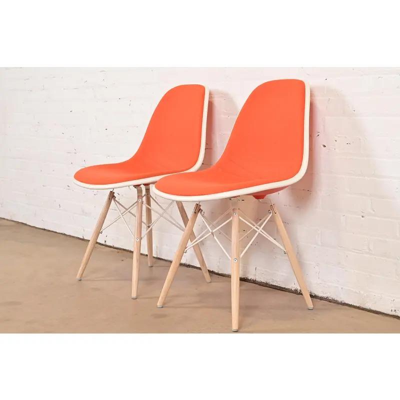 Américain Charles & Ray Eames for Herman Miller DSW Shell Side Chairs, Pair en vente