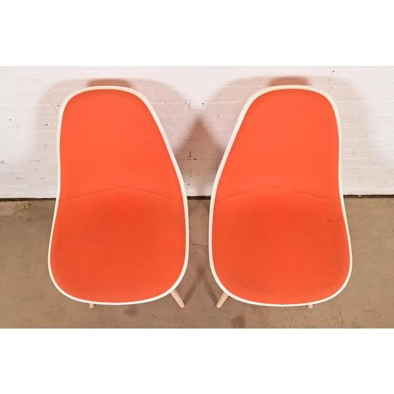 XXIe siècle et contemporain Charles & Ray Eames for Herman Miller DSW Shell Side Chairs, Pair en vente