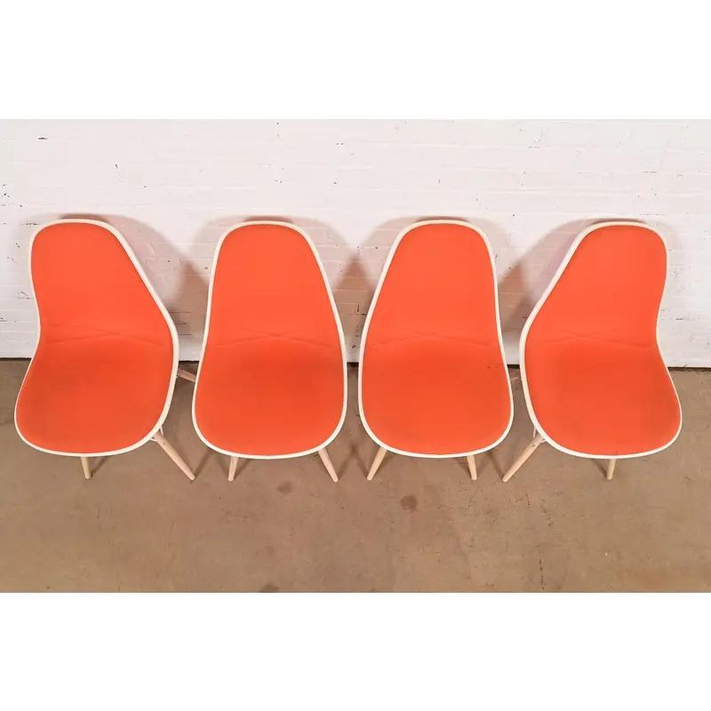 XXIe siècle et contemporain Charles & Ray Eames for Herman Miller DSW Shell Side Chairs, Set of Four en vente