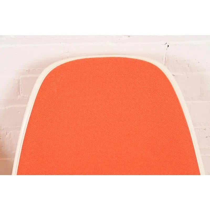 Tissu d'ameublement Charles & Ray Eames for Herman Miller DSW Shell Side Chairs, Set of Four en vente