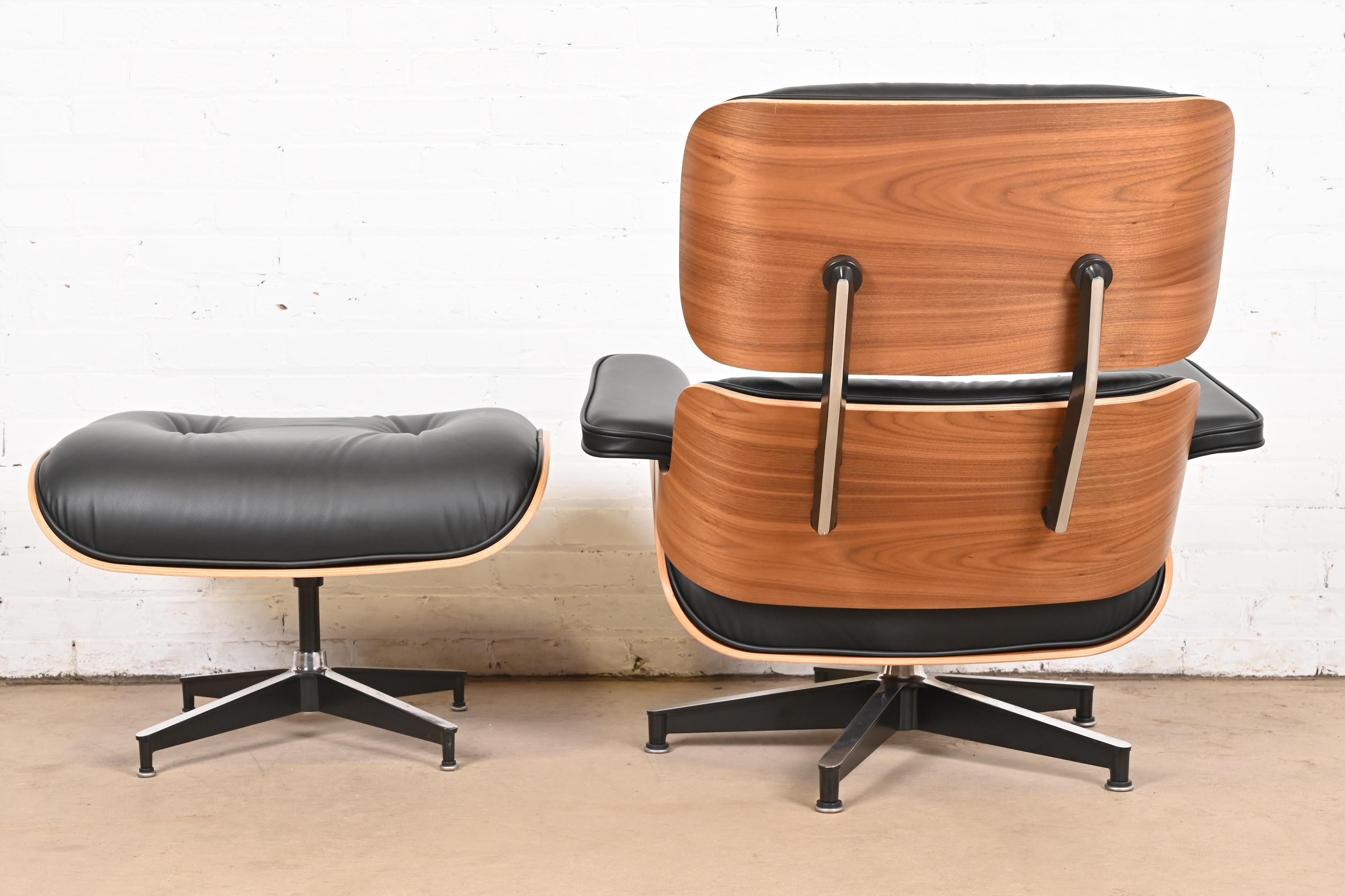 Charles & Ray Eames for Herman Miller Lounge Chair and Ottoman in Walnut 5