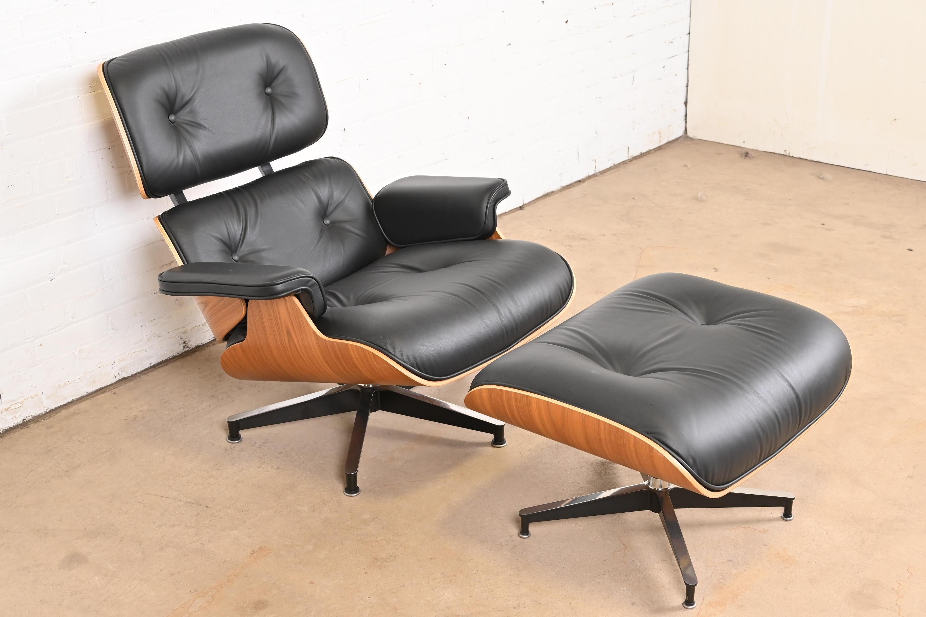 Charles & Ray Eames for Herman Miller Lounge Chair and Ottoman in Walnut 1