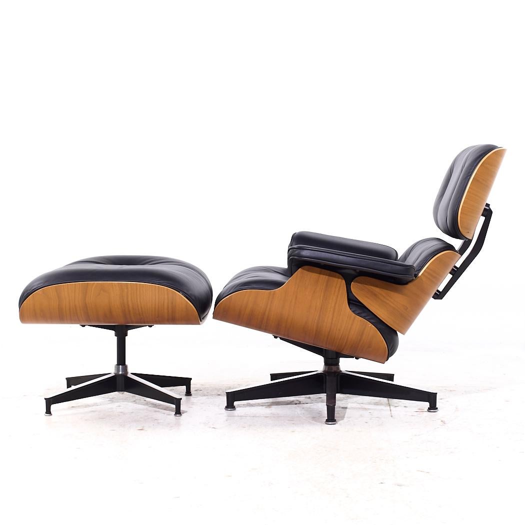 American Charles & Ray Eames for Herman Miller Mid Century Walnut Eames Chair and Ottoman For Sale