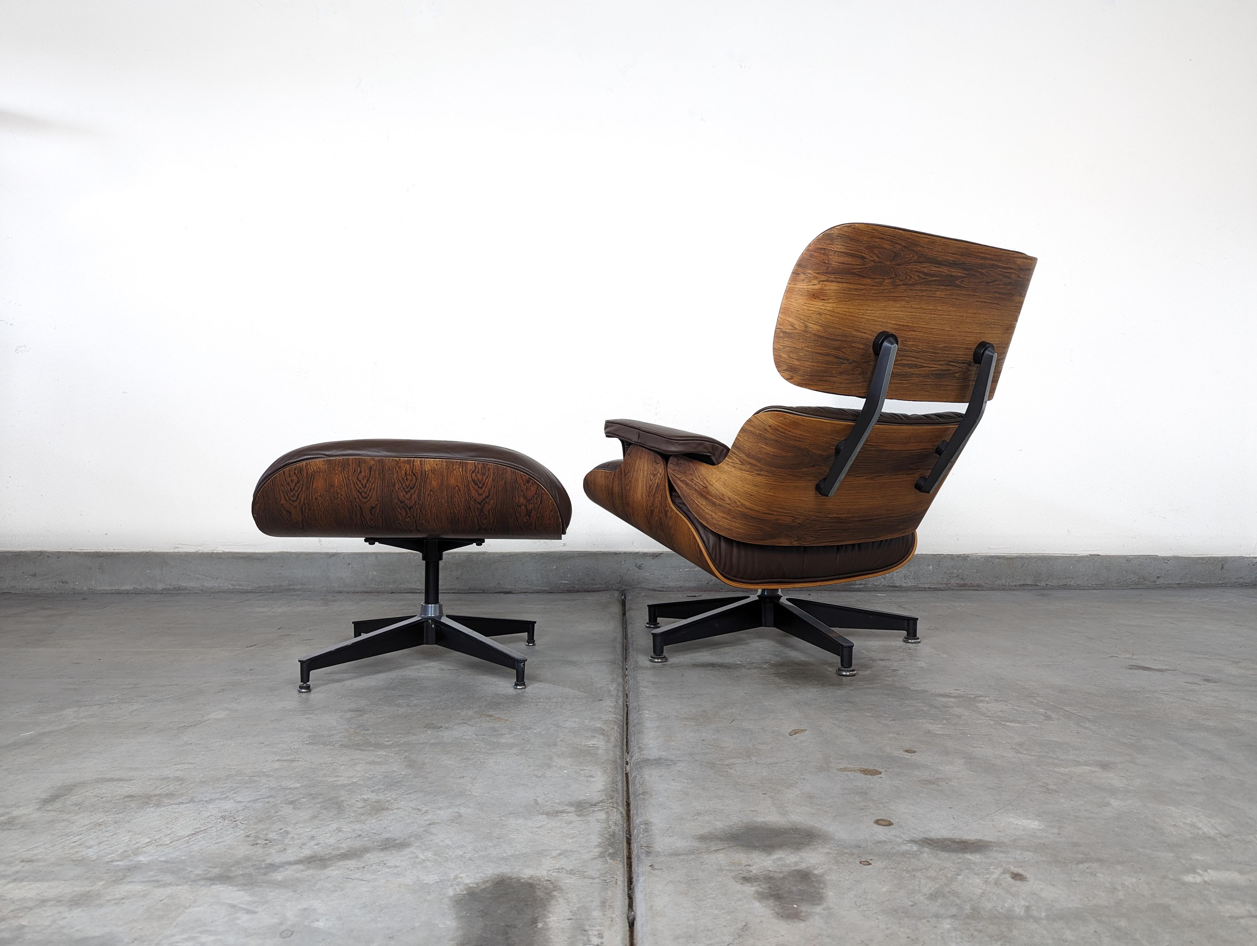 Fin du 20e siècle Chaise longue Charles & Ray Eames pour Herman Miller en bois de rose et cuir, vers 1970 en vente
