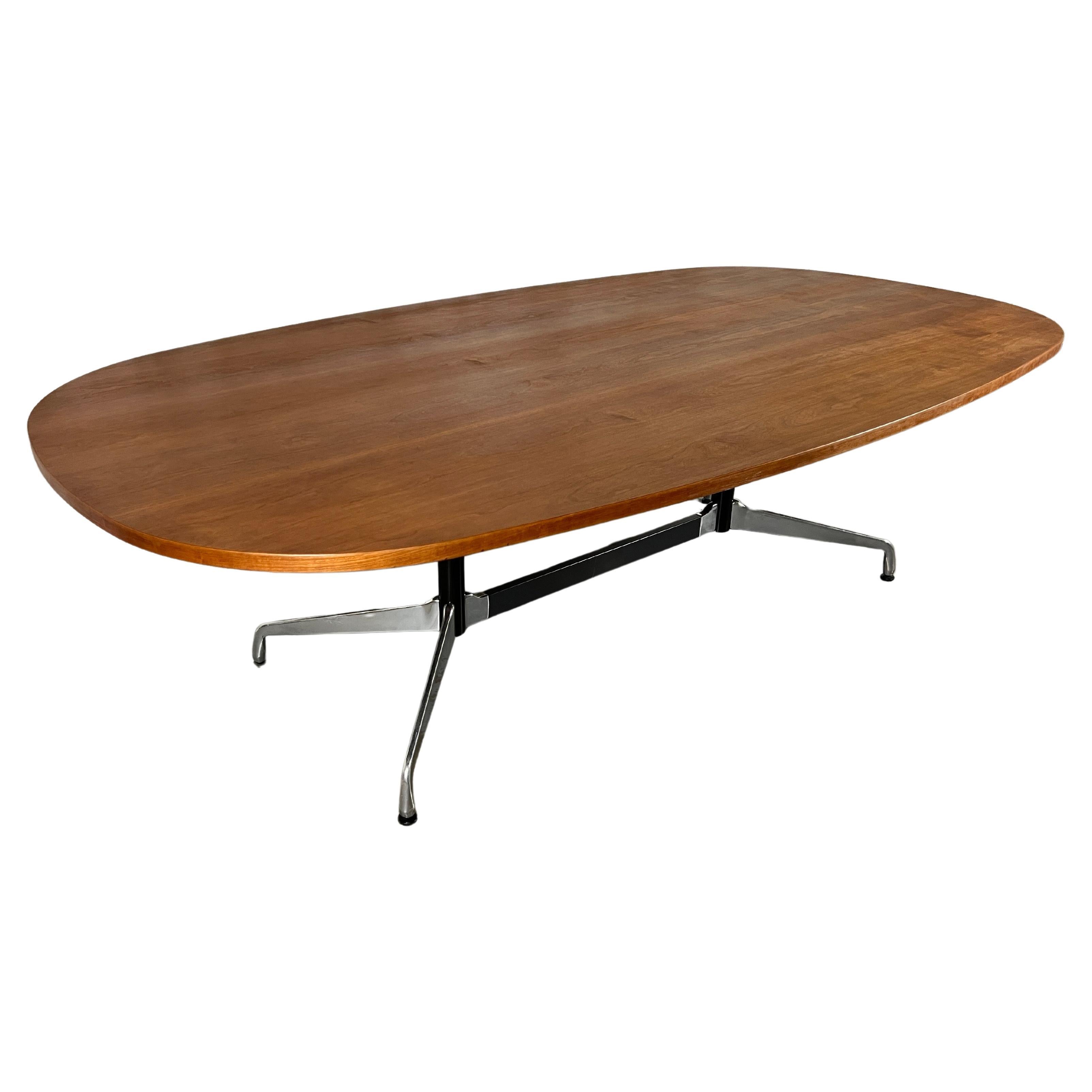 Charles & Ray Eames für Herman Miller Konferenz-Esstisch aus Nussbaumholz im Angebot