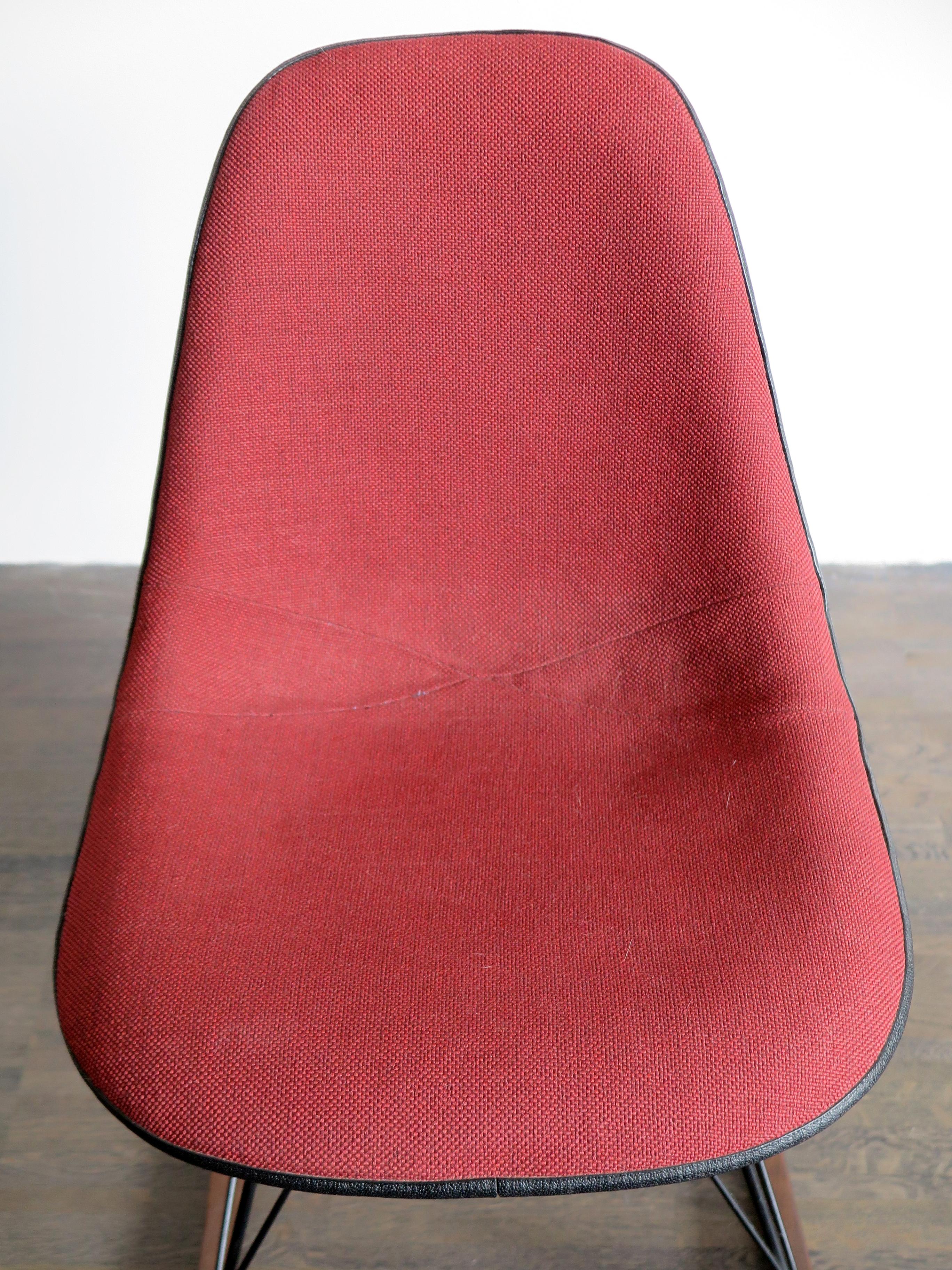 Américain Charles & Ray Eames pour Herman Millerr fauteuil à bascule mi-siècle des années 1960 en vente
