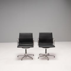 Charles & Ray Eames für ICF EA 108 Stühle aus schwarzem Leder und Aluminium, 2er-Set