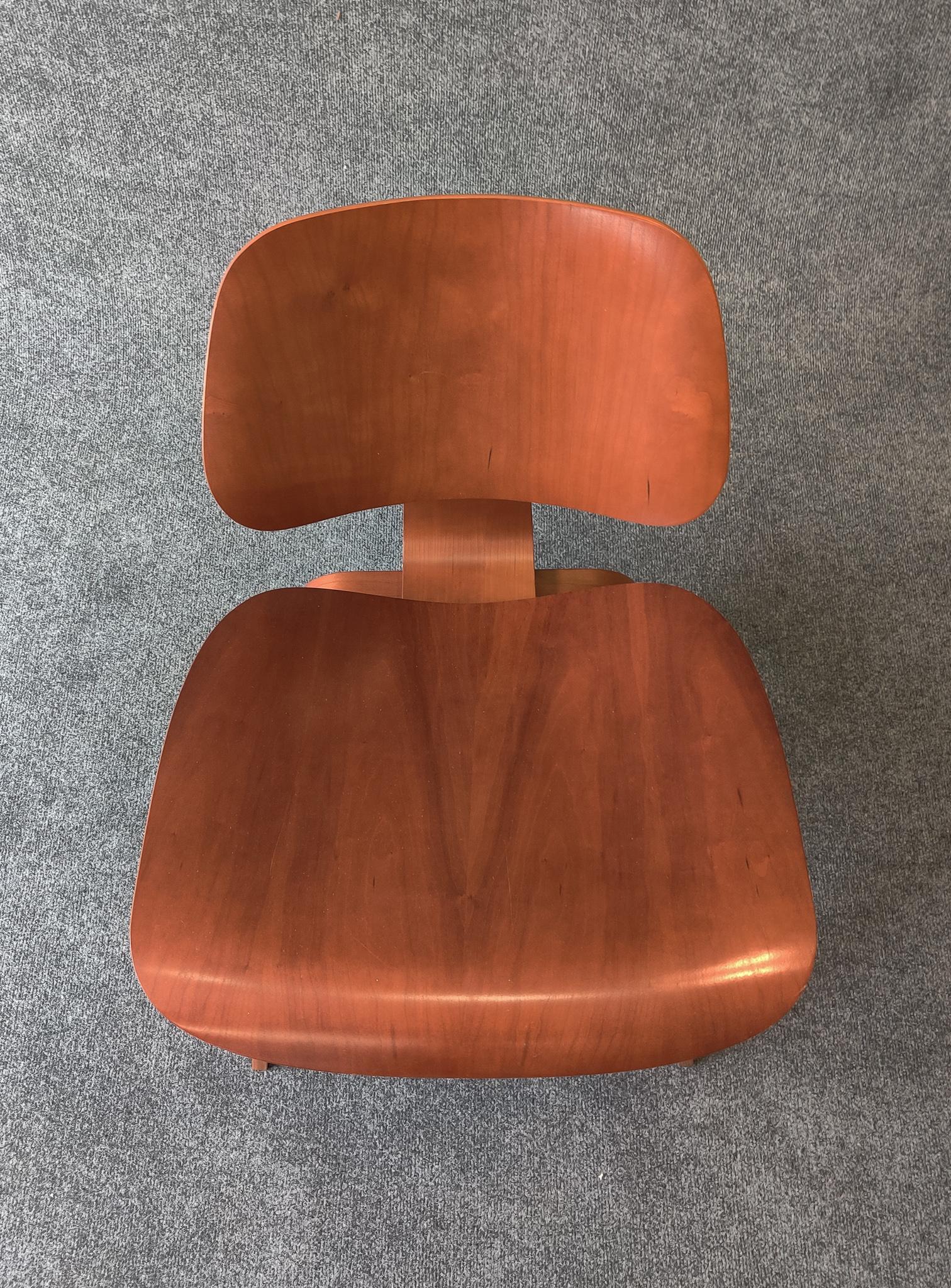 Mid-Century Modern Charles & Ray Eames Herman Miller Cherry LCW Lounge Chair Wood 2005 Great Cond!