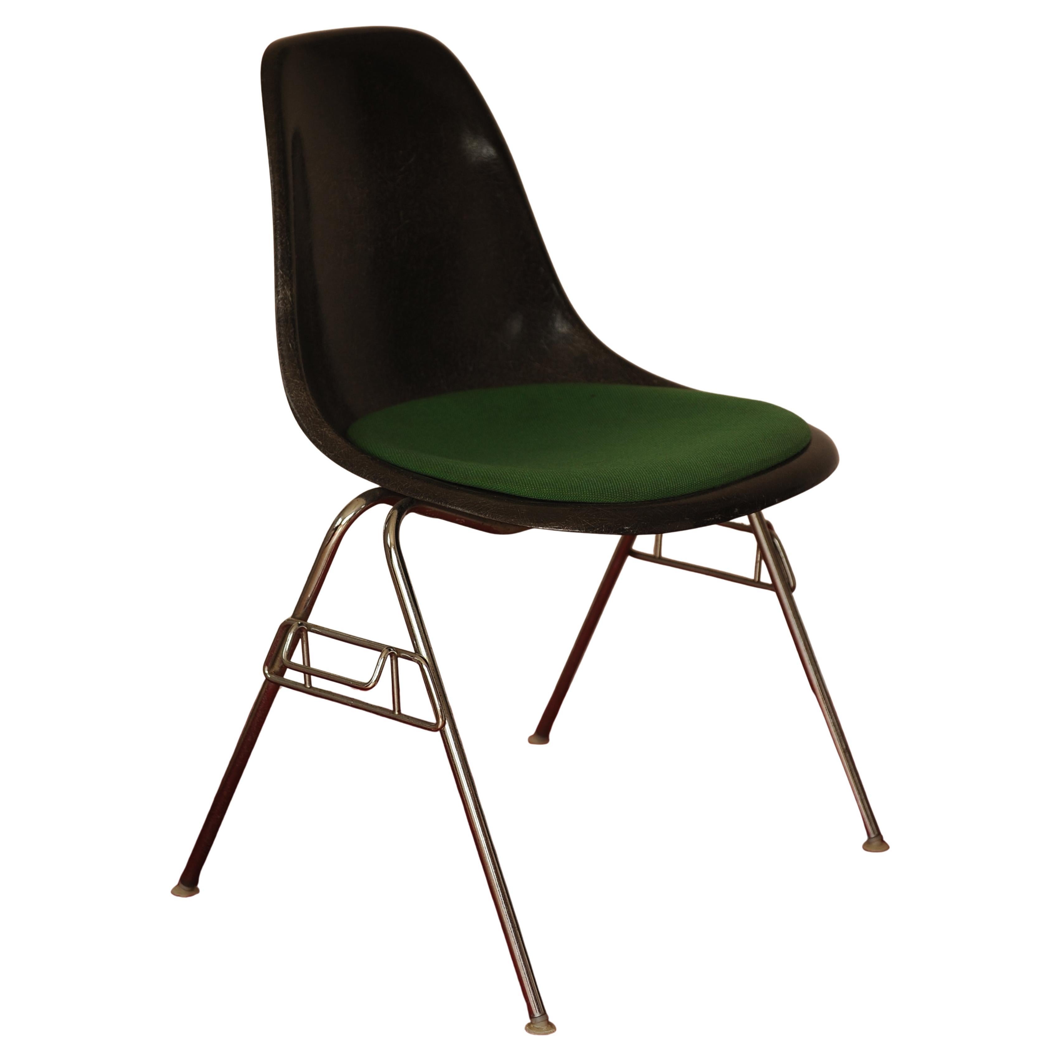 Charles & Ray Eames Herman Miller DSS Original Fibreglass Stacking Chair 1980s