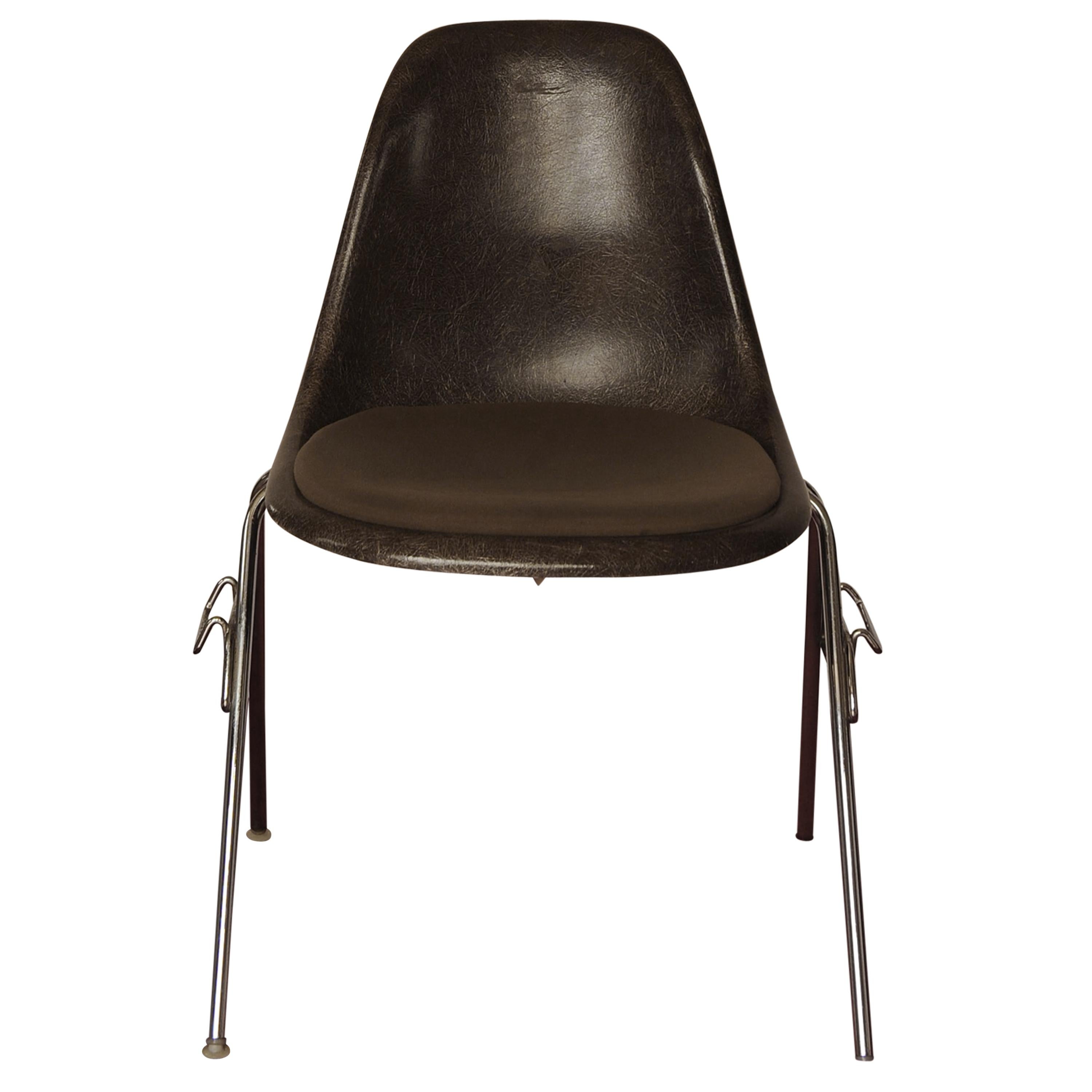 Charles & Ray Eames Herman Miller Original DSS Fiberglass Chrome Stacking Chair For Sale