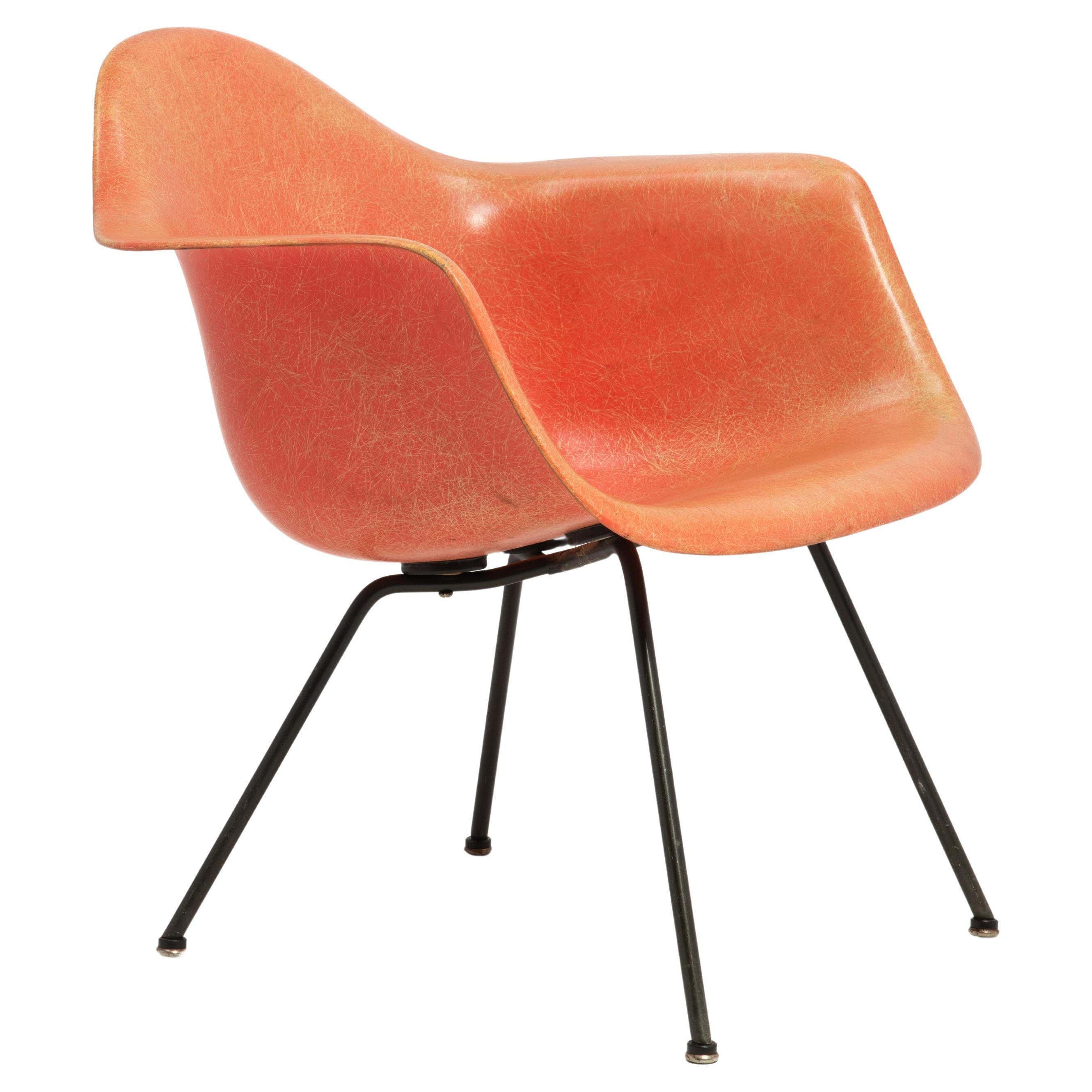 Charles and Ray Eames Herman Miller Zenith Plastics Fauteuil LAX Rope Edge X Base en vente