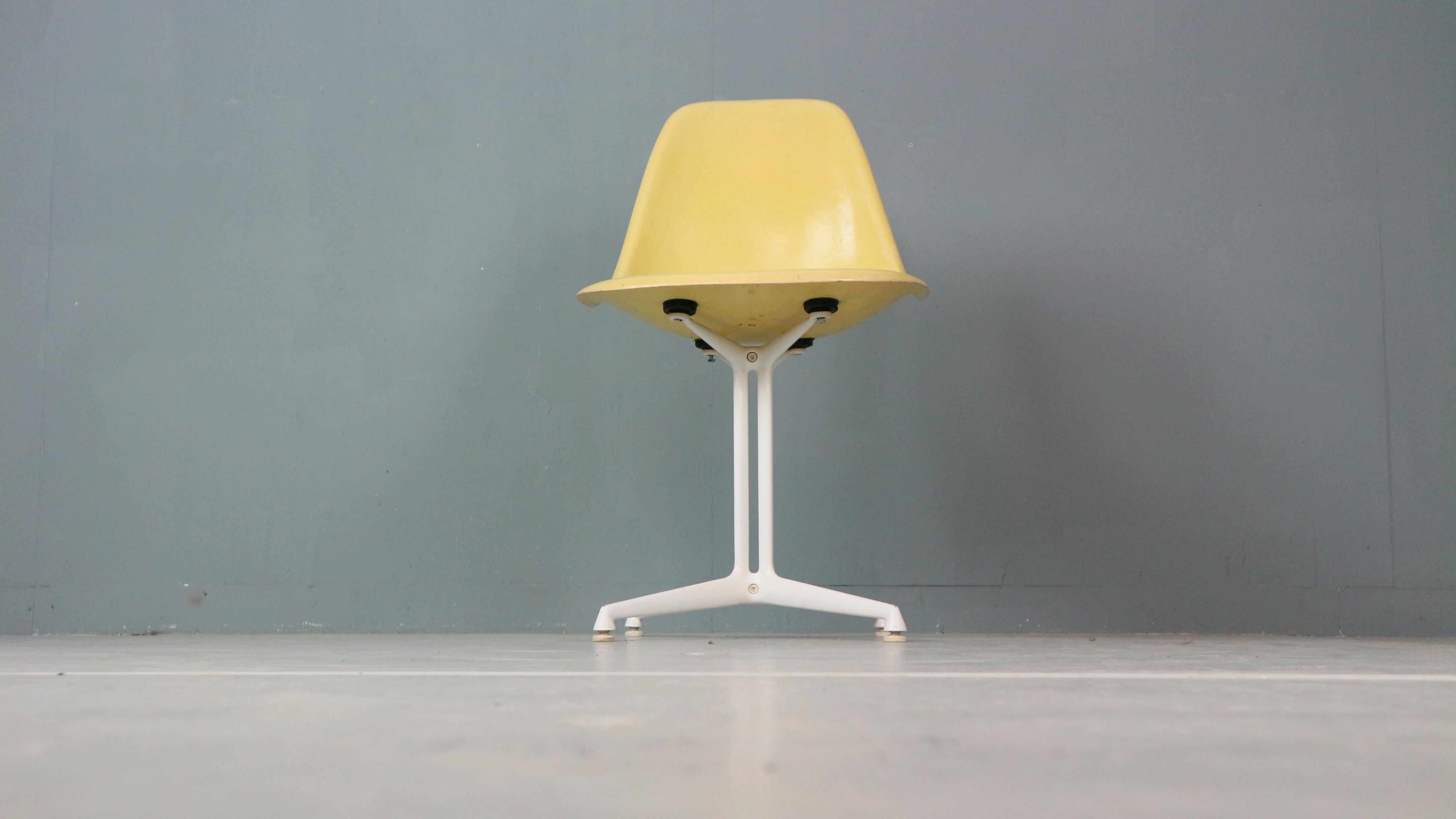 American Charles & Ray Eames 