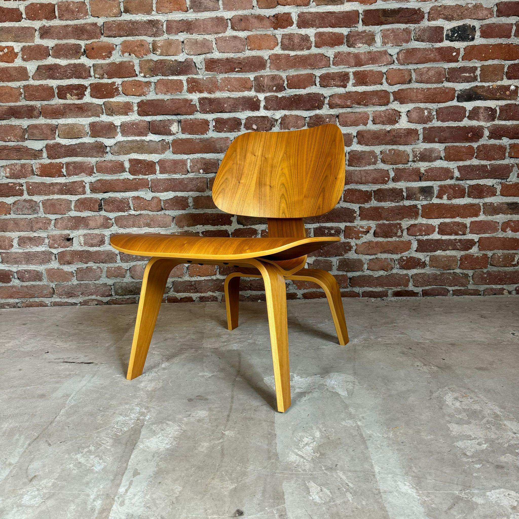 Veneer Charles & Ray Eames LCW chair for Herman Miller