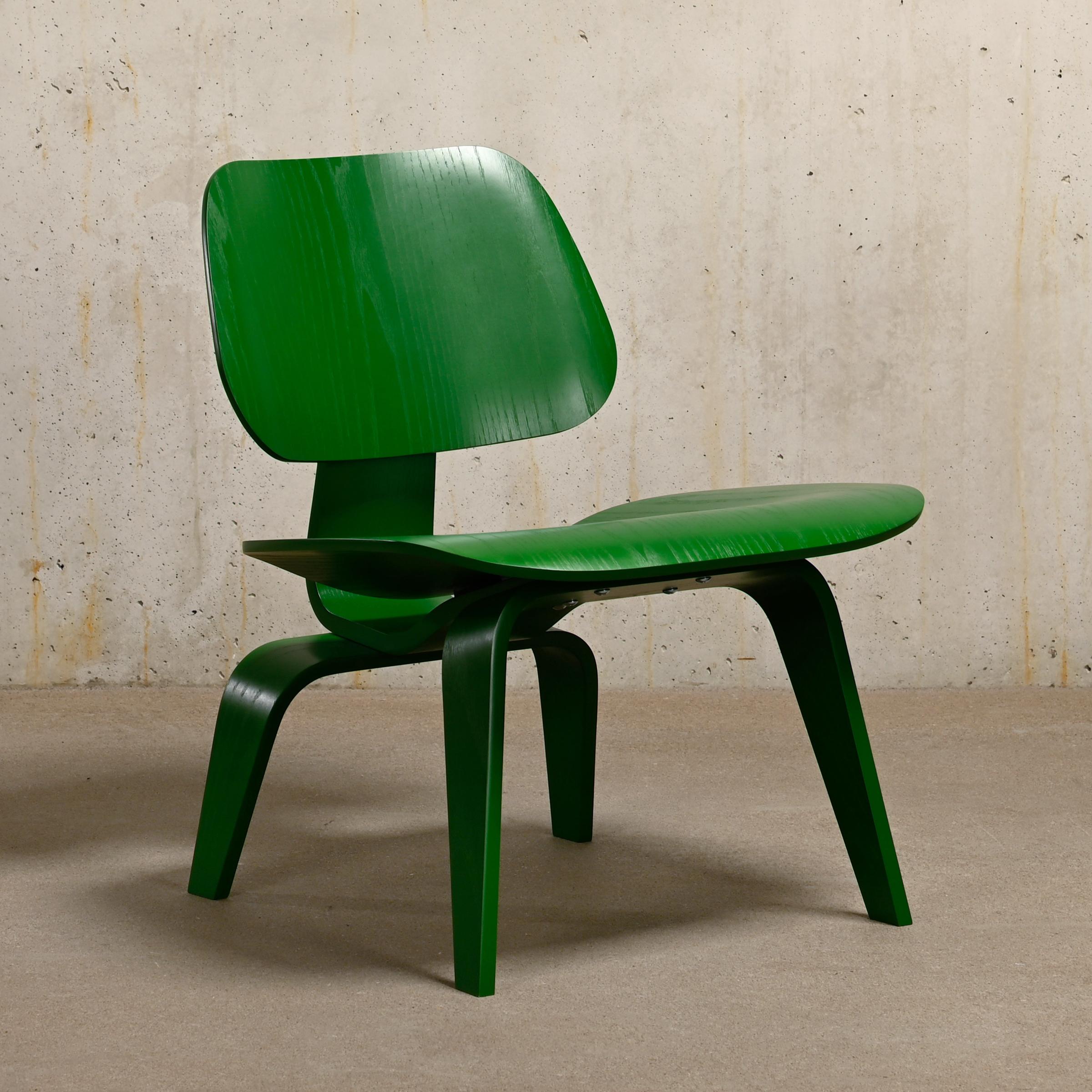 Mid-20th Century Charles & Ray Eames LCW Green HAY collection Lounge Chair for Herman Miller