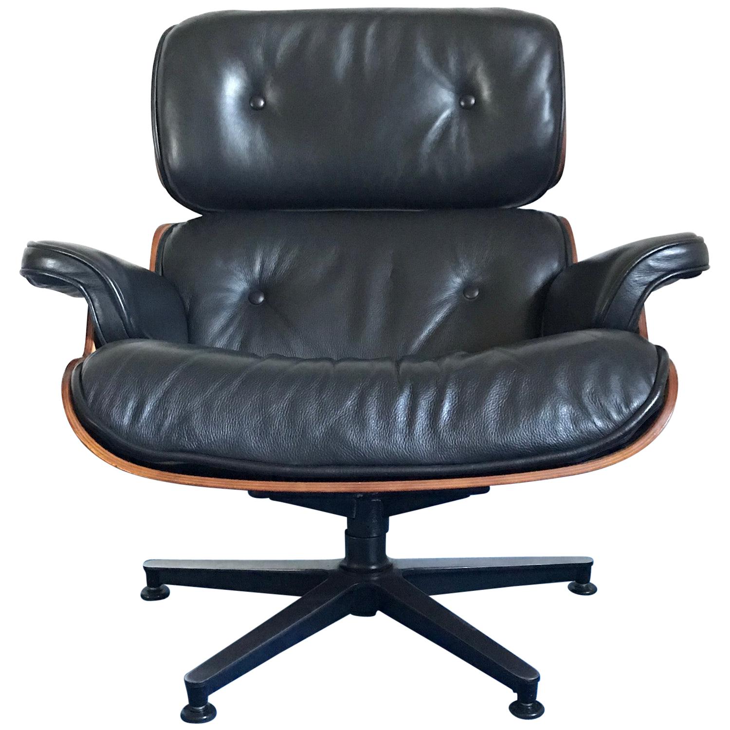 Charles Ray Eames Lounge Chair 670, Black Leather