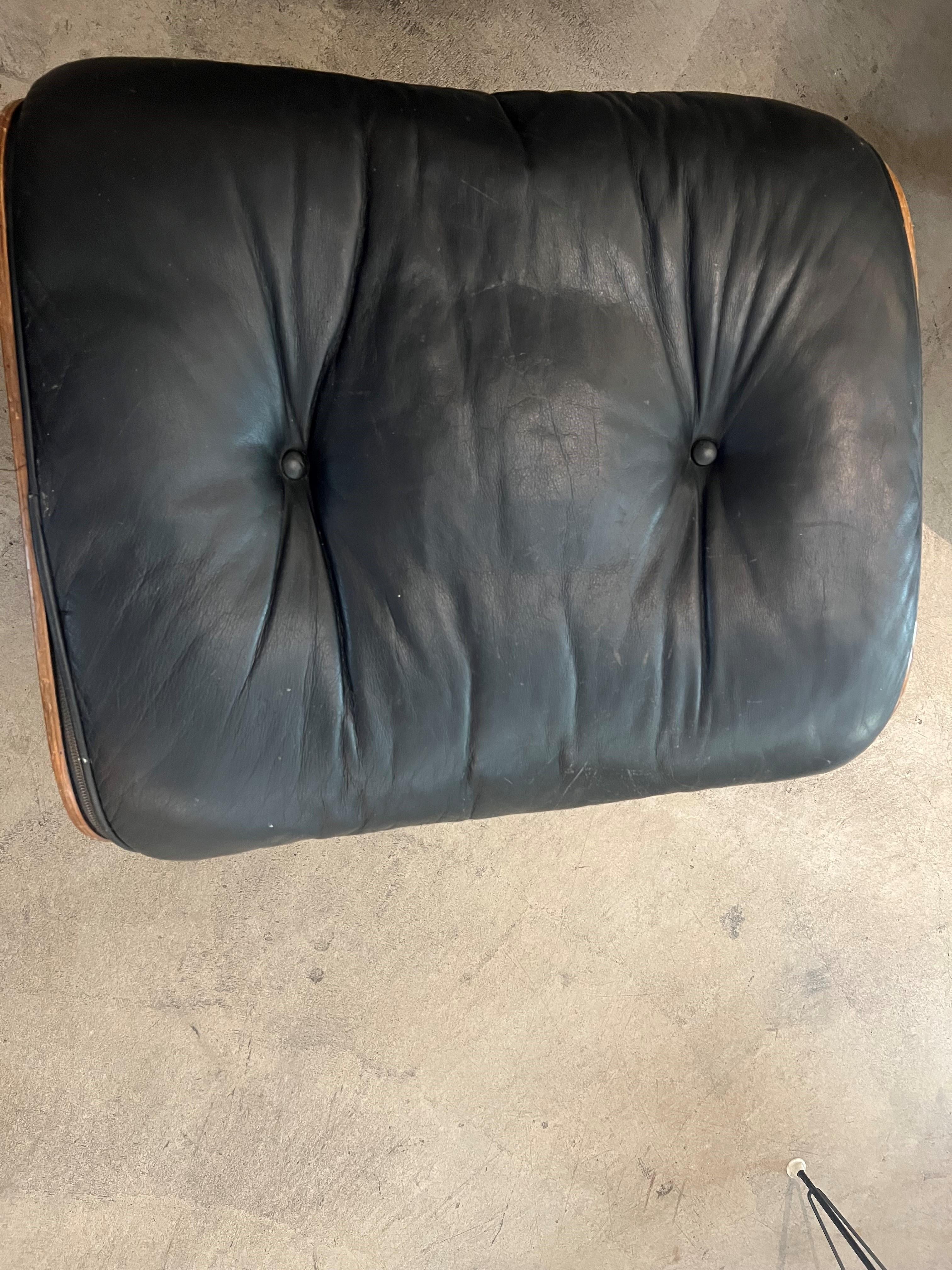 North American Charles & Ray Eames, Lounge Chair and Ottoman '2' For Sale
