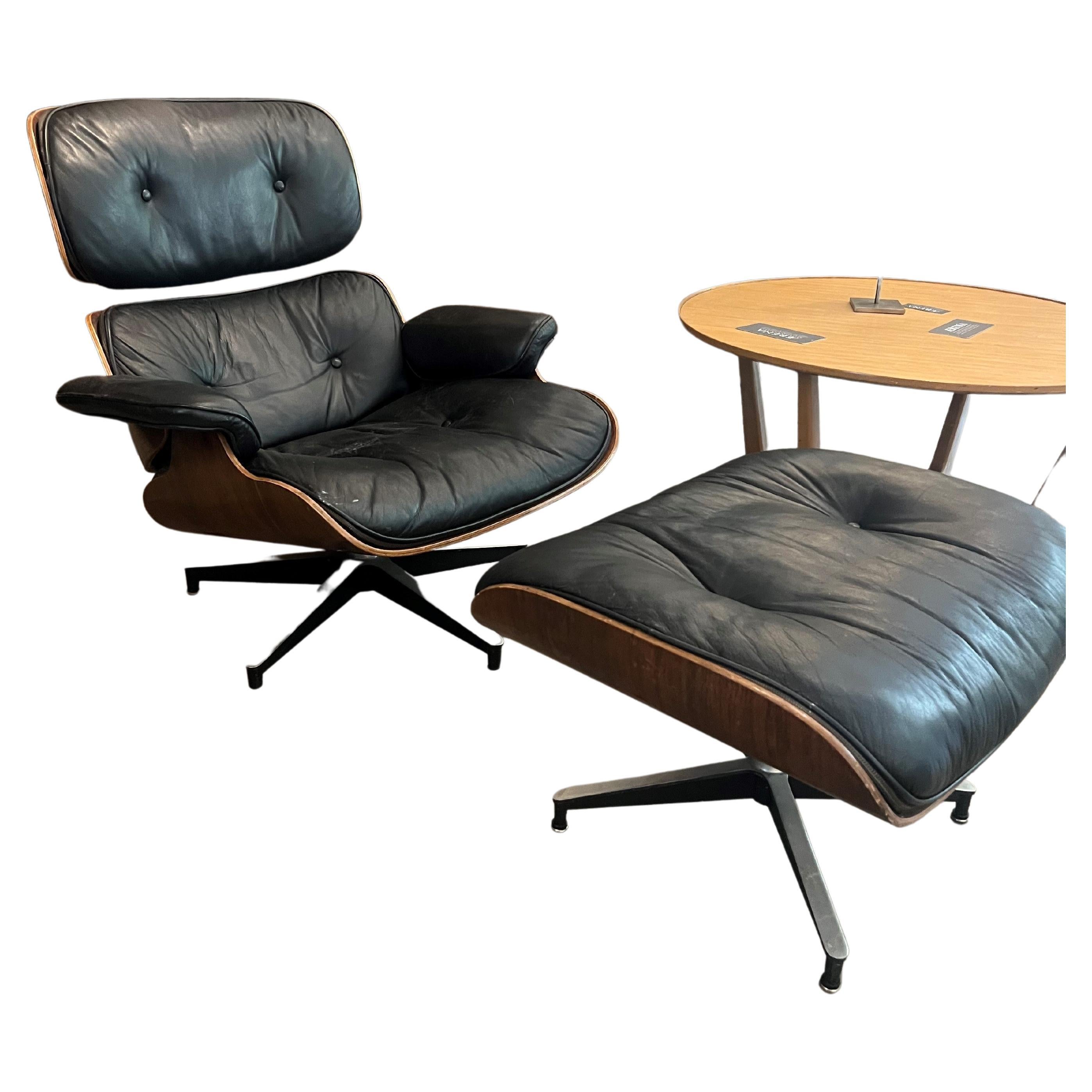 Chaise longue et pouf Charles & Ray Eames '2' en vente