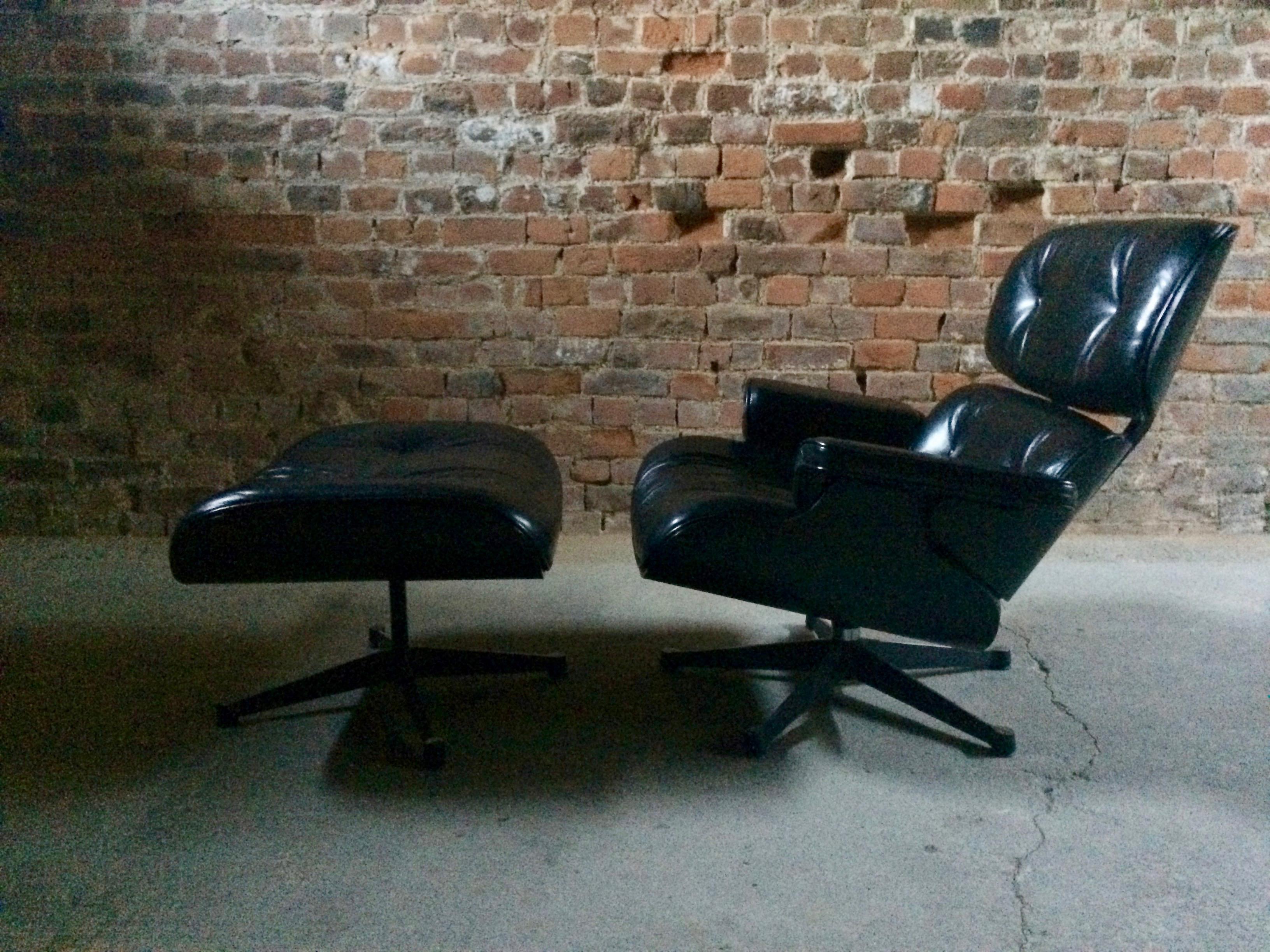 English Charles & Ray Eames Lounge Chair and Ottoman 670 and 671 Black Ash Leather