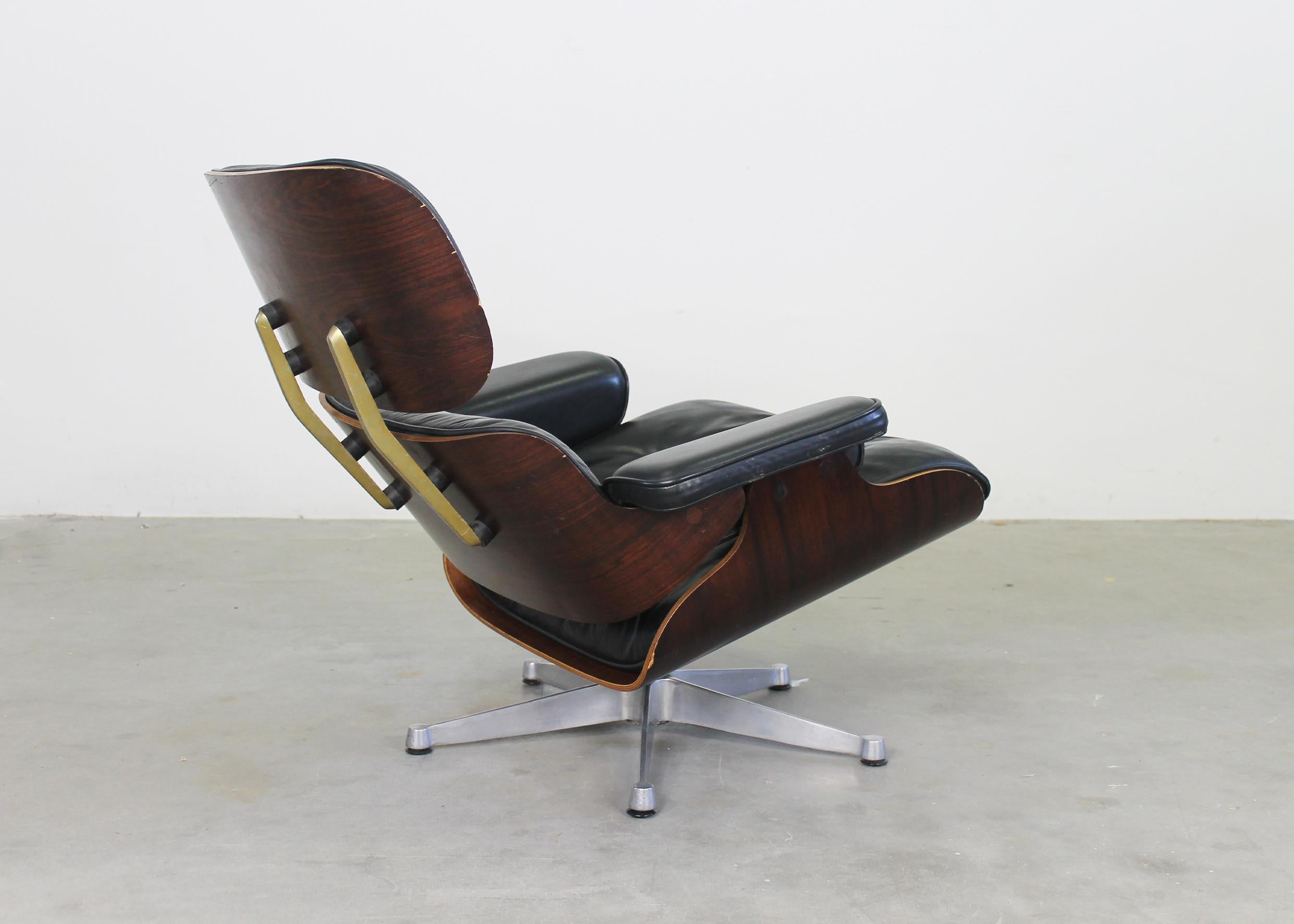 Aluminum Charles & Ray Eames Lounge Chair and Ottoman by Herman Miller 1970-80ca.