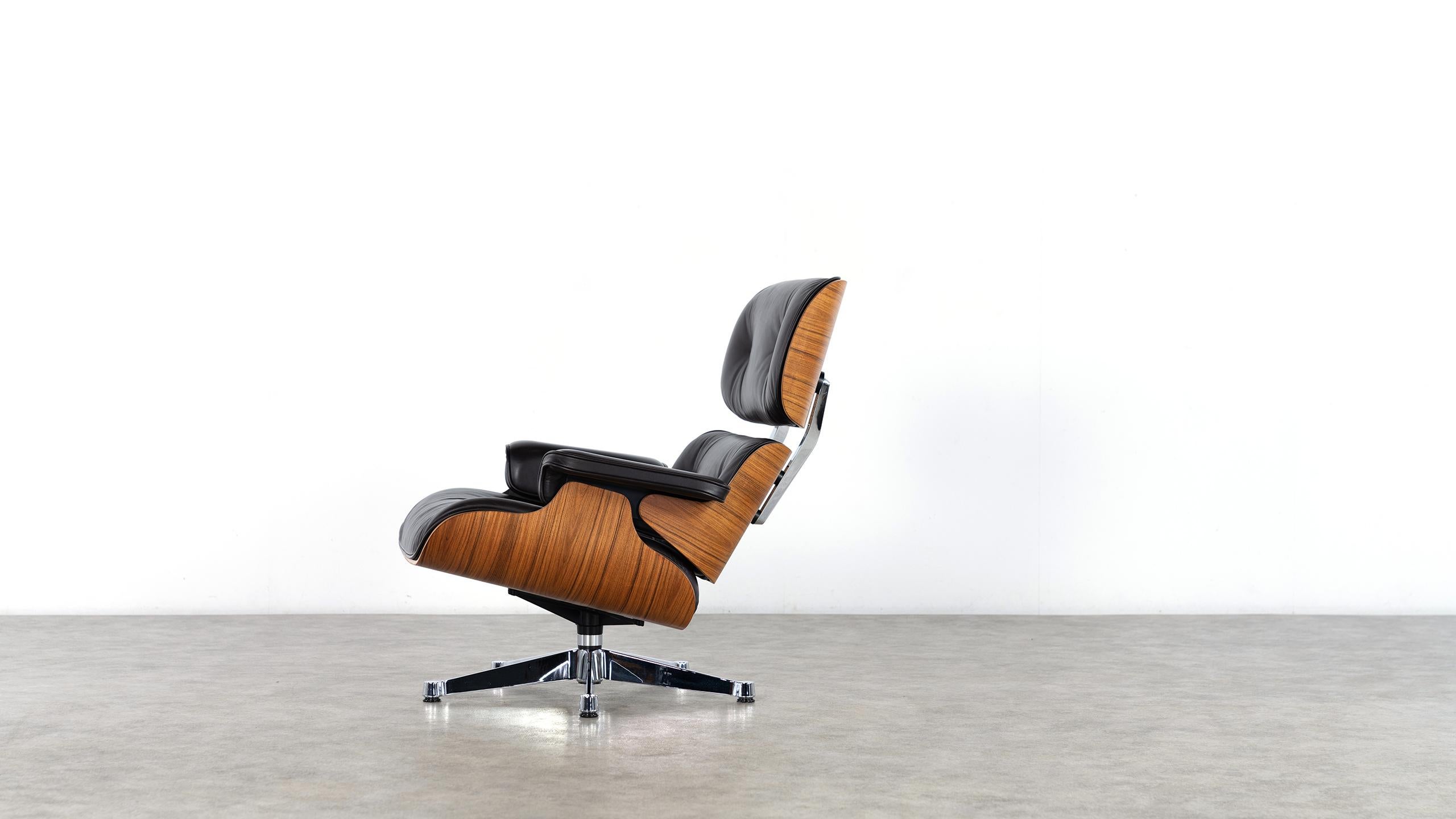 German Charles Ray Eames Lounge Chair Ottoman Vitra certified Rosewood Chrome Leather For Sale