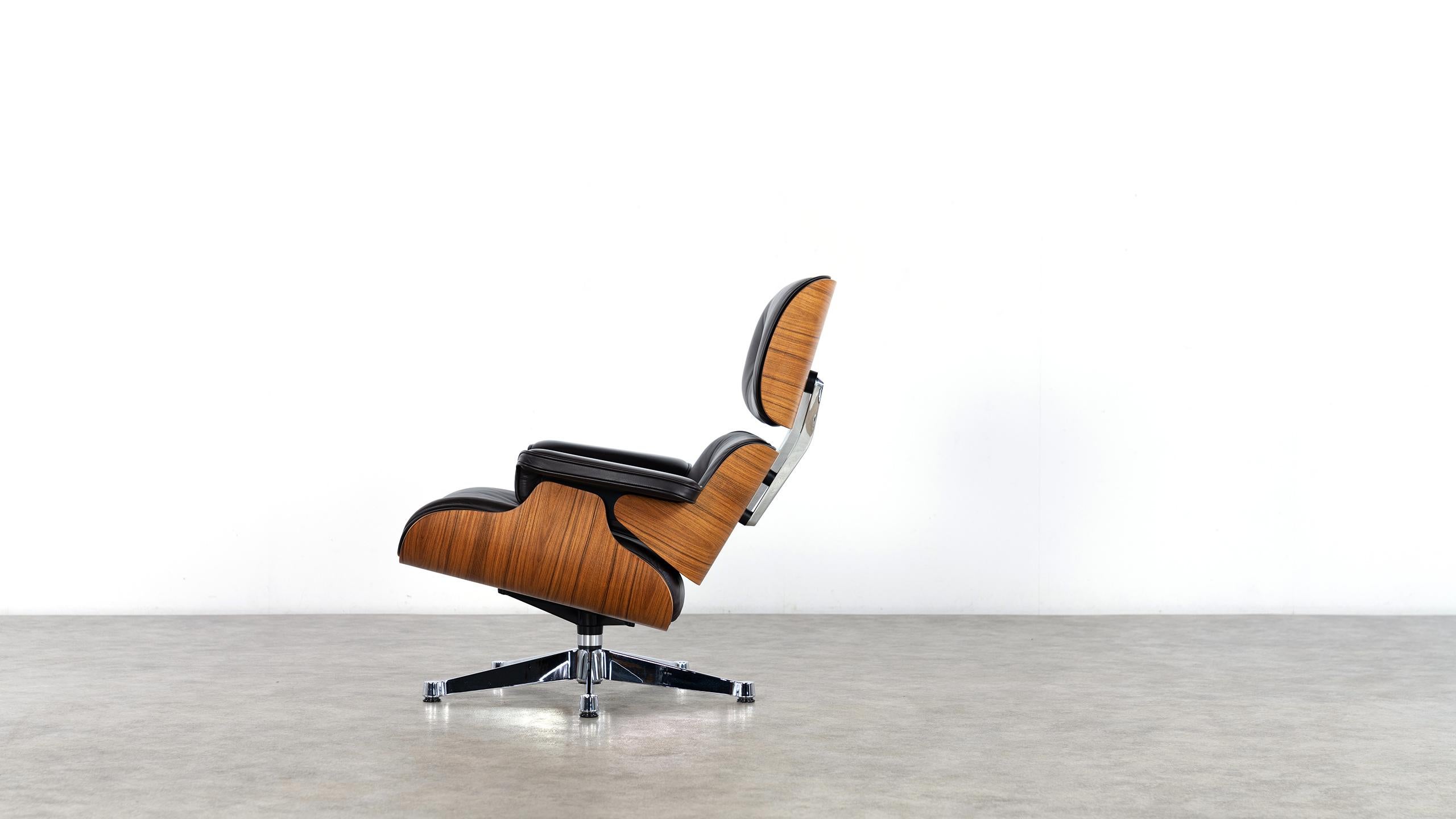 Hand-Crafted Charles Ray Eames Lounge Chair Ottoman Vitra certified Rosewood Chrome Leather For Sale