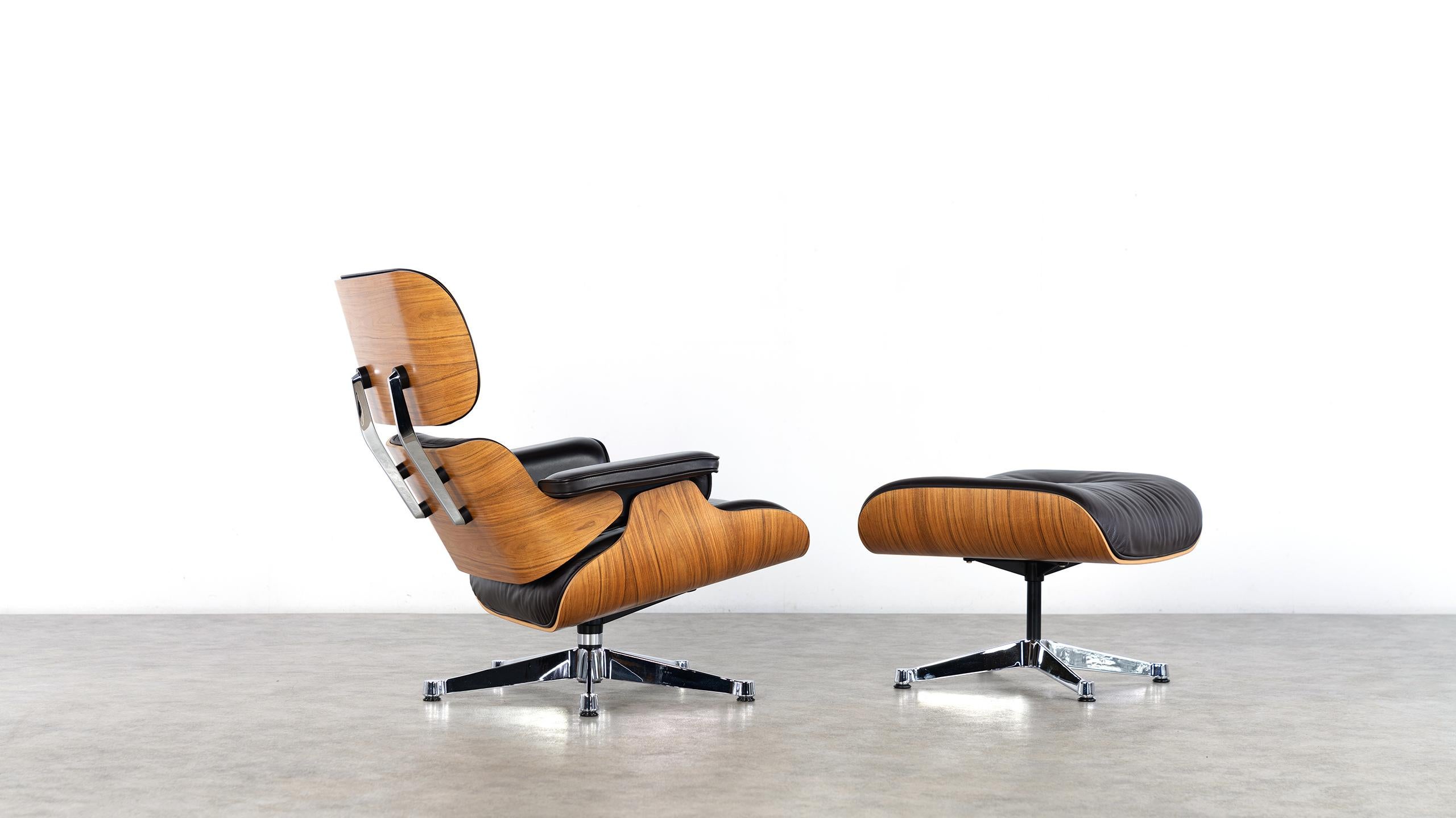 Aluminum Charles Ray Eames Lounge Chair Ottoman Vitra certified Rosewood Chrome Leather For Sale