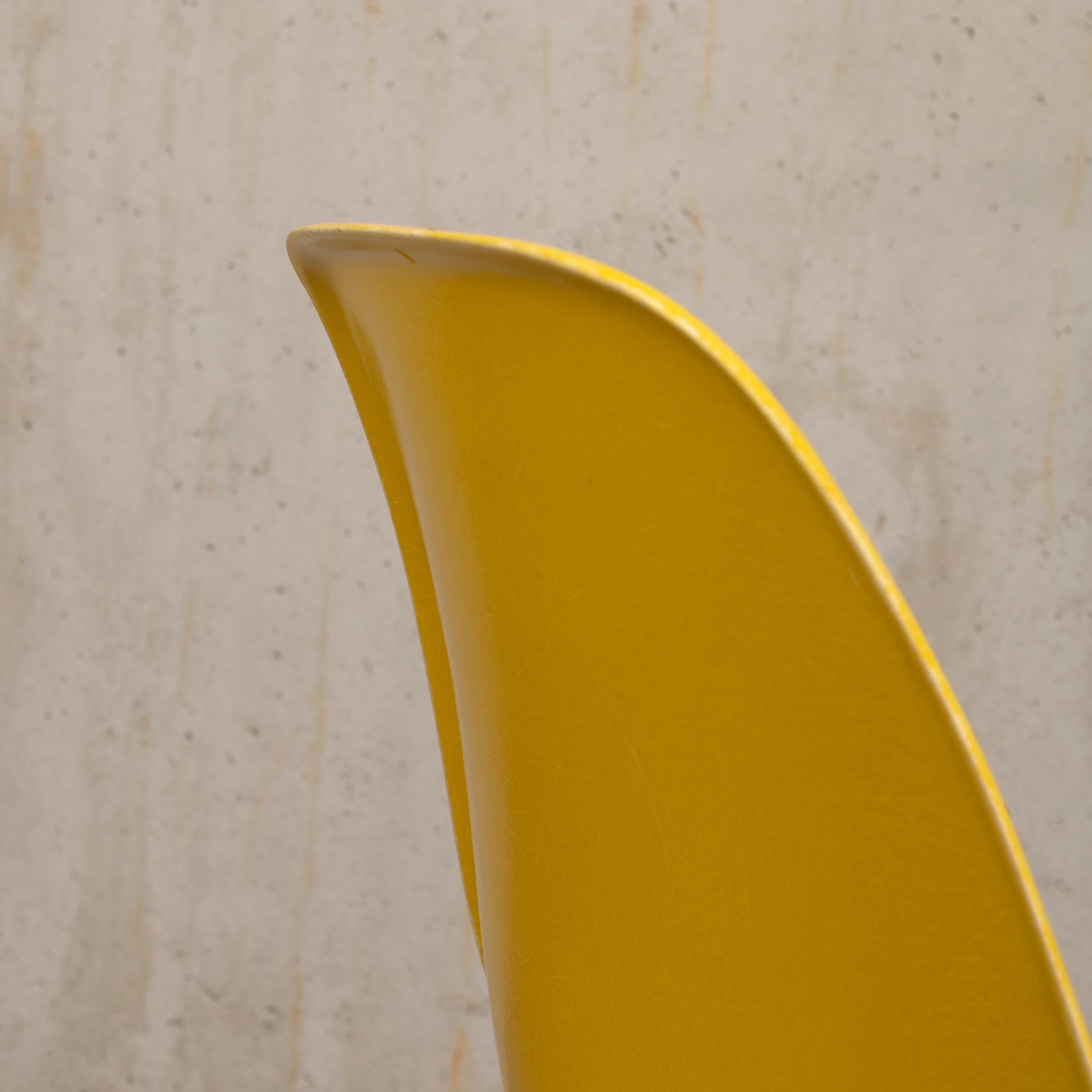 Charles & Ray Eames LSR Lounge Chair in Bright Yellow for Herman Miller 1