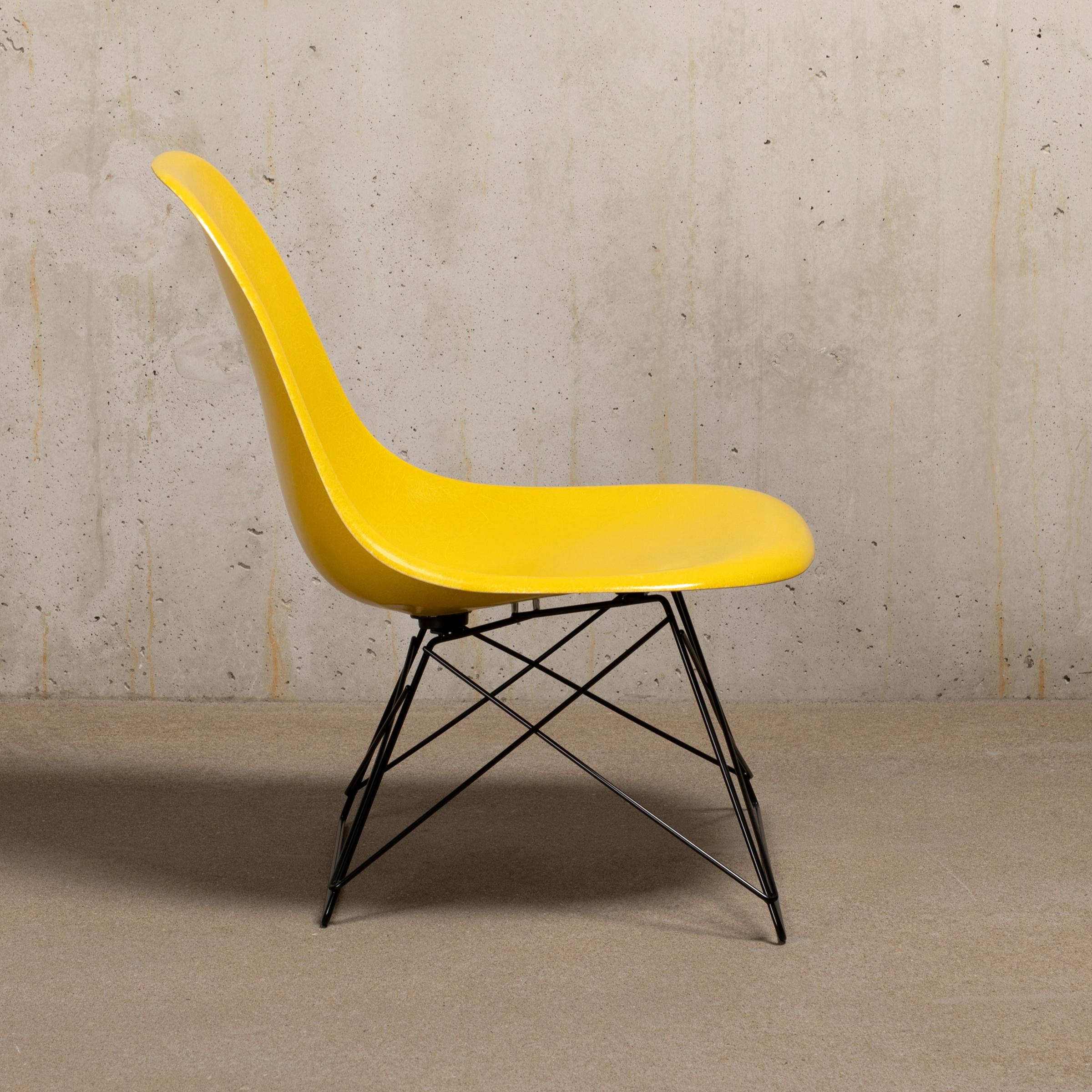 American Charles & Ray Eames LSR Lounge Chair in Bright Yellow for Herman Miller