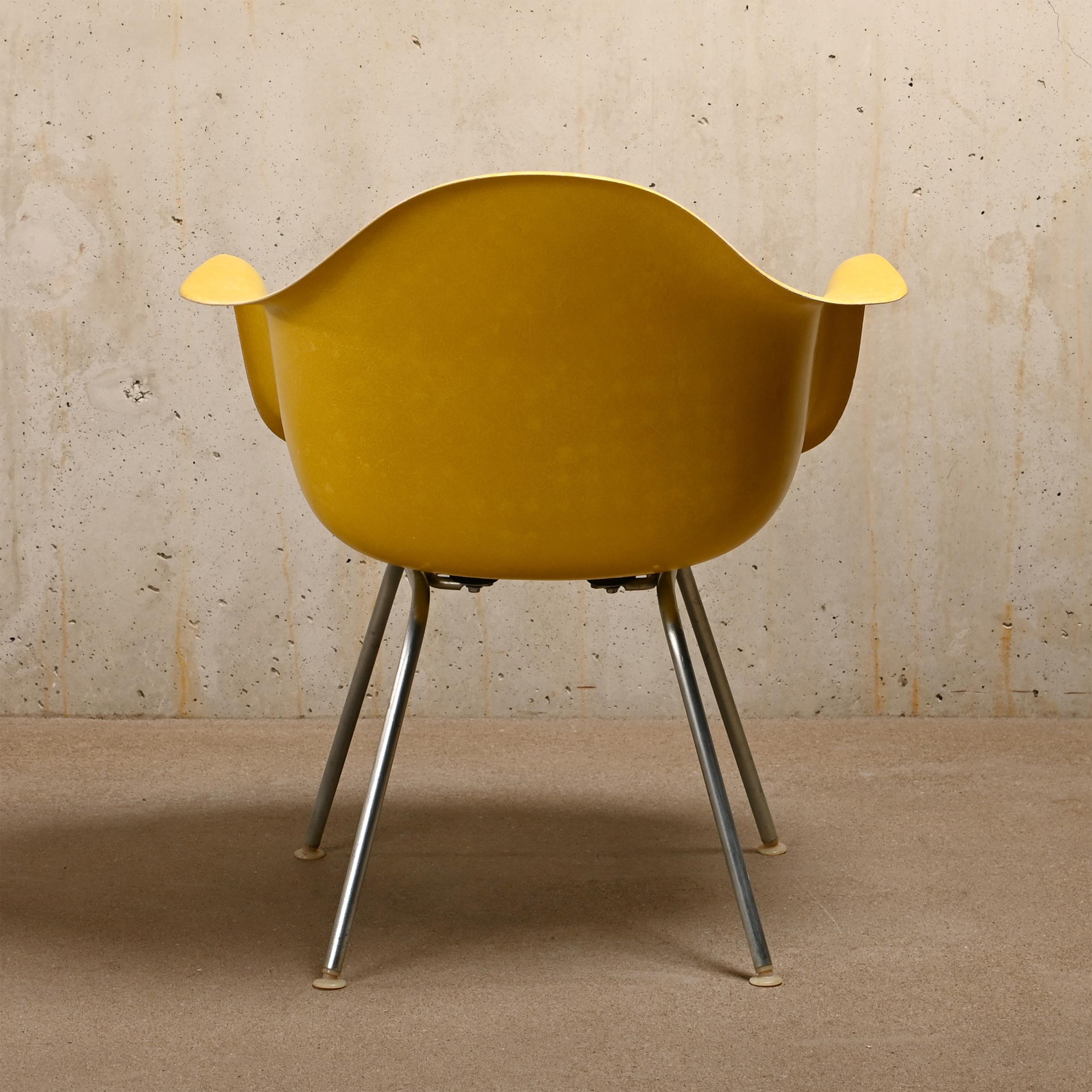 American Charles & Ray Eames Max Armchair in Canary Yellow Fiberglass for Herman Miller