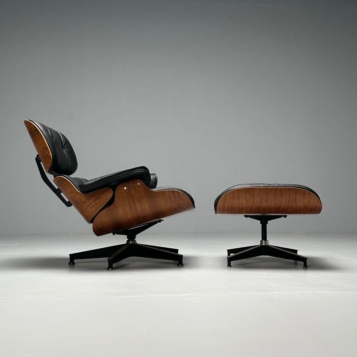Late 20th Century Charles & Ray Eames, Mid-Century Modern, Eames Lounge Chair, Black Leather, Wood For Sale