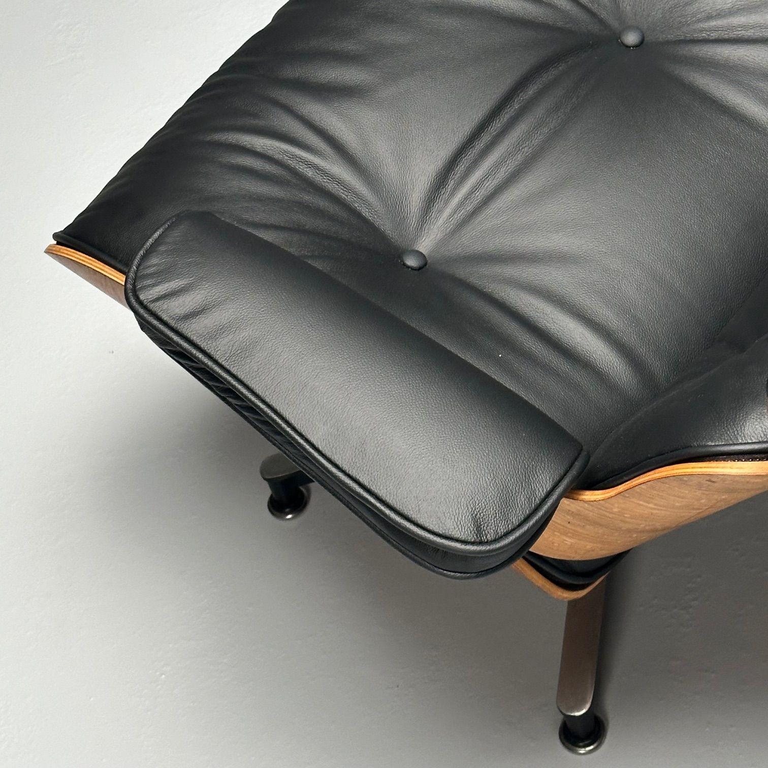 Charles & Ray Eames, Mid-Century Modern, Eames Lounge Chair, Black Leather, Wood For Sale 2