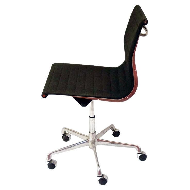 Charles & Ray Eames office chair mod. EA101 ICF production, 1970s