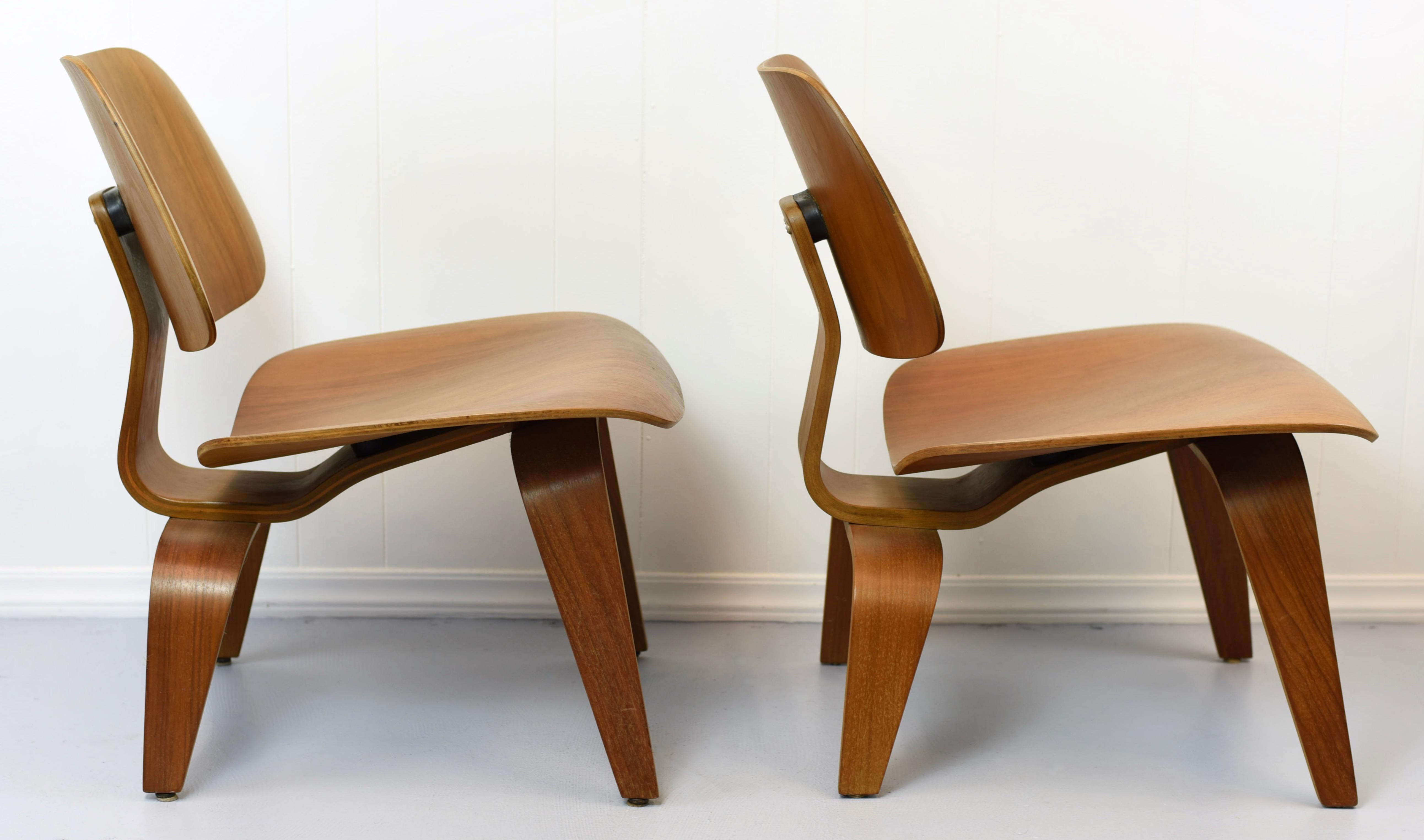 American Charles Ray Eames Pair Evans Production LCW Lounge Chairs