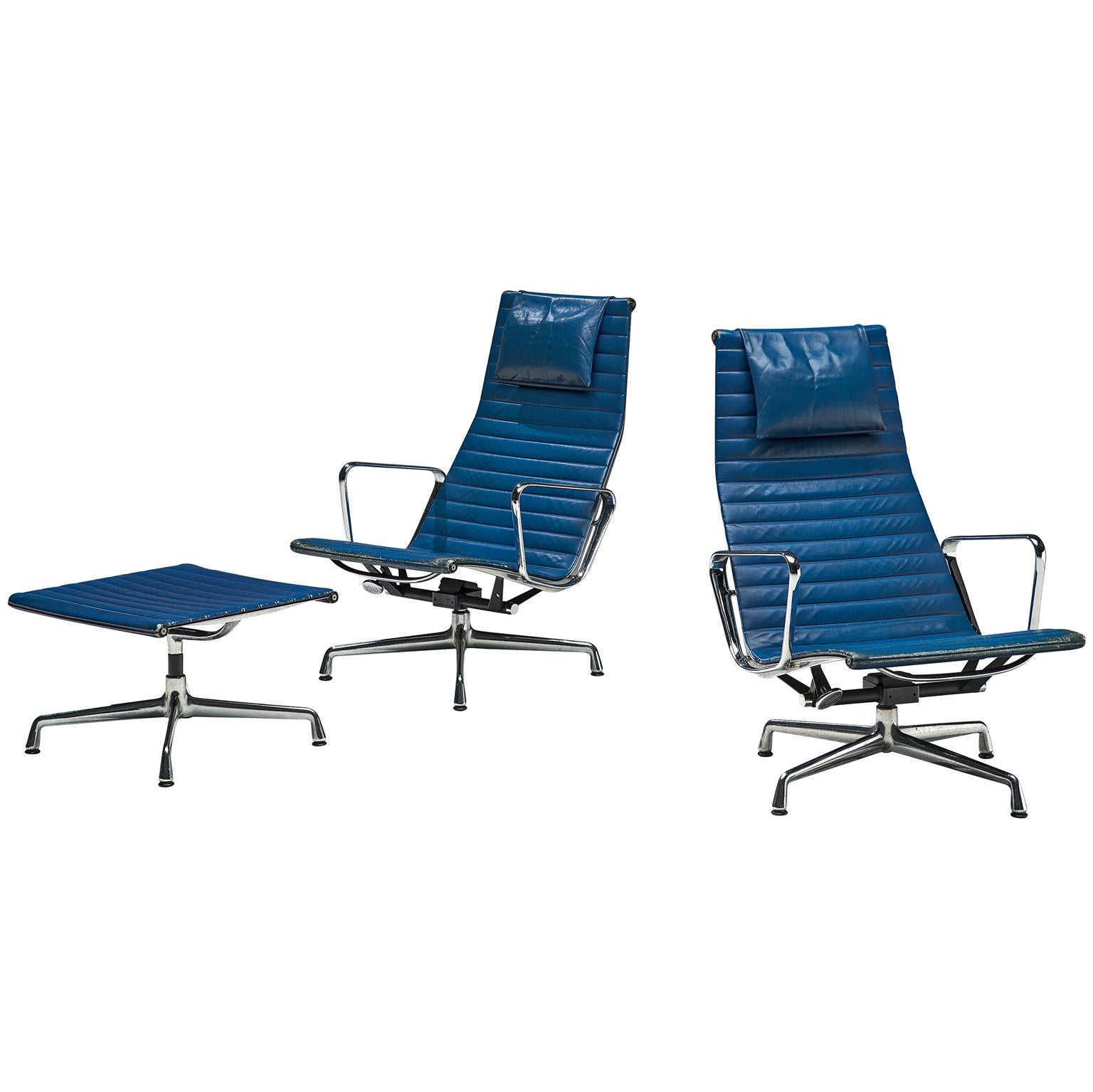 Charles & Ray Eames Pair of Swivel Lounge Chairs with Ottoman