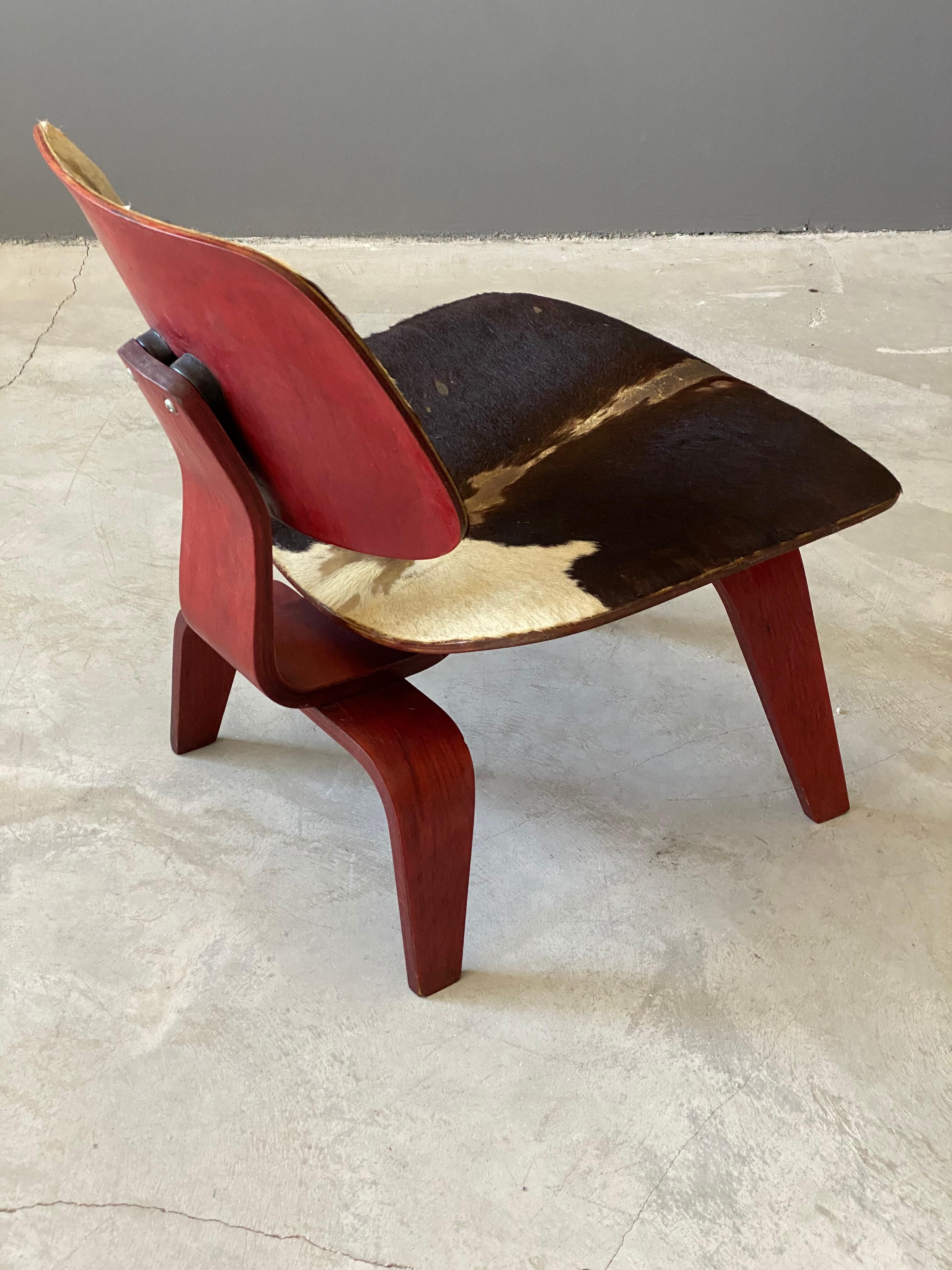 eames cowhide chair