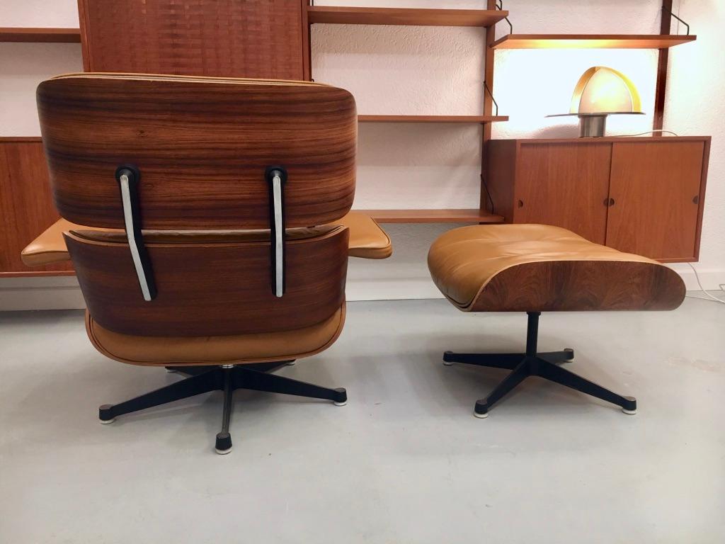 French Charles & Ray Eames Rosewood and Cognac Leather Lounge Chair, 1975