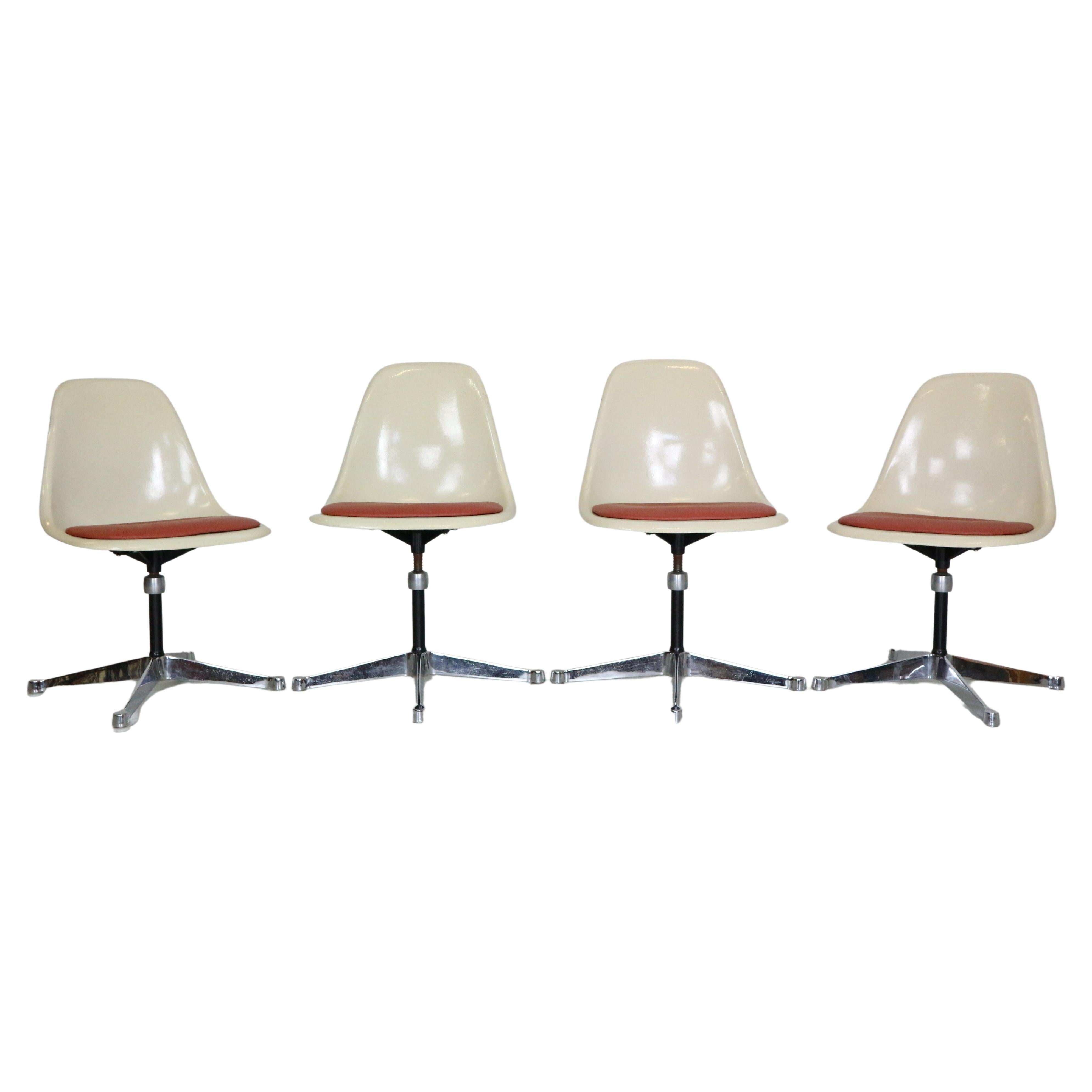 Charles & Ray Eames Set Of 4 Contract Base Chairs For Herman Miller, 1960