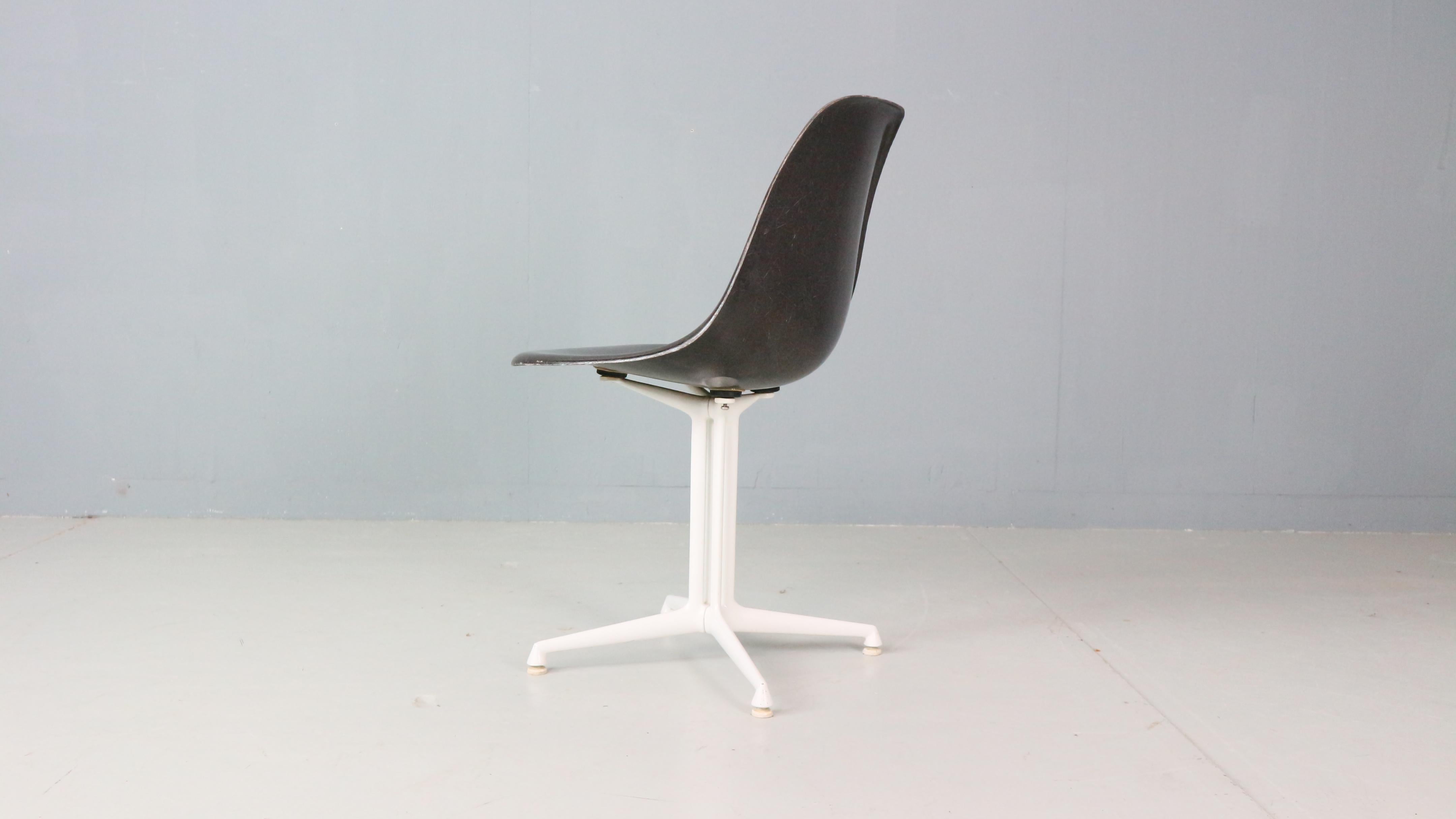 Charles & Ray Eames: 4er-Set schwarzer „La Fonda“-Stühle für Herman Miller, 1960 im Angebot 8