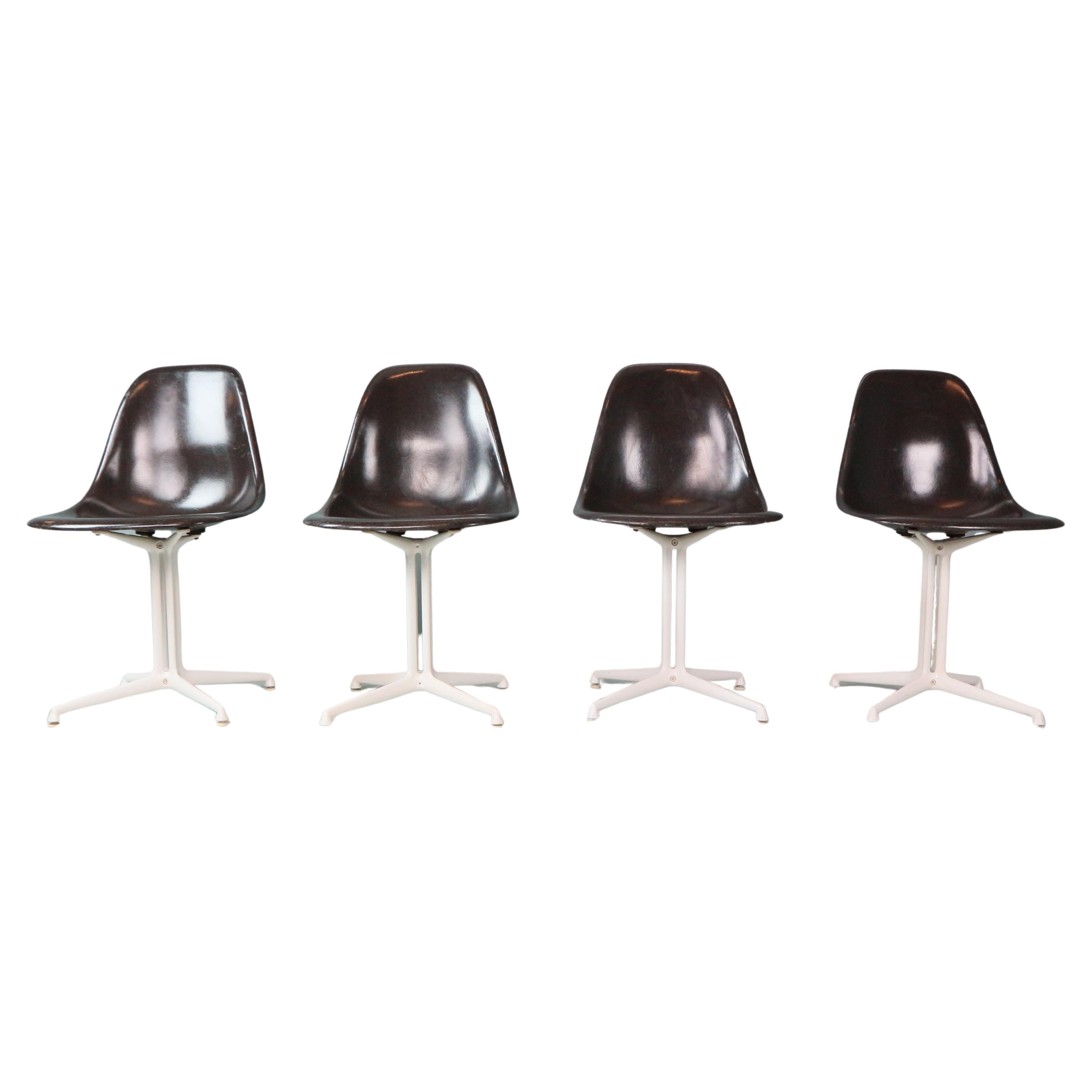 Charles & Ray Eames: 4er-Set schwarzer „La Fonda“-Stühle für Herman Miller, 1960