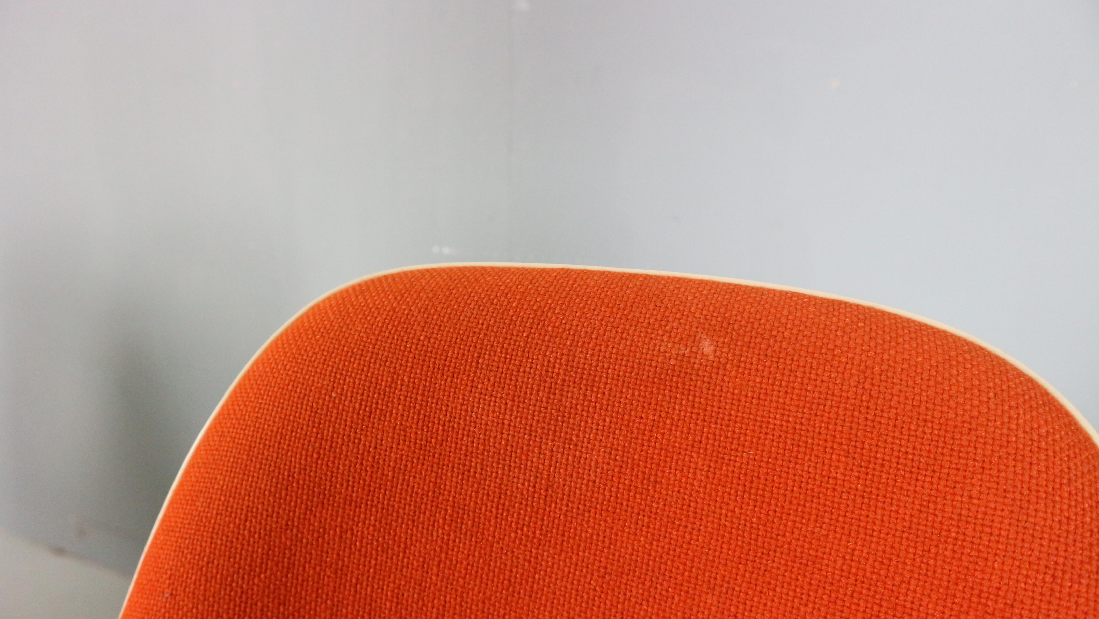 Charles & Ray Eames Set of 4 Orange 