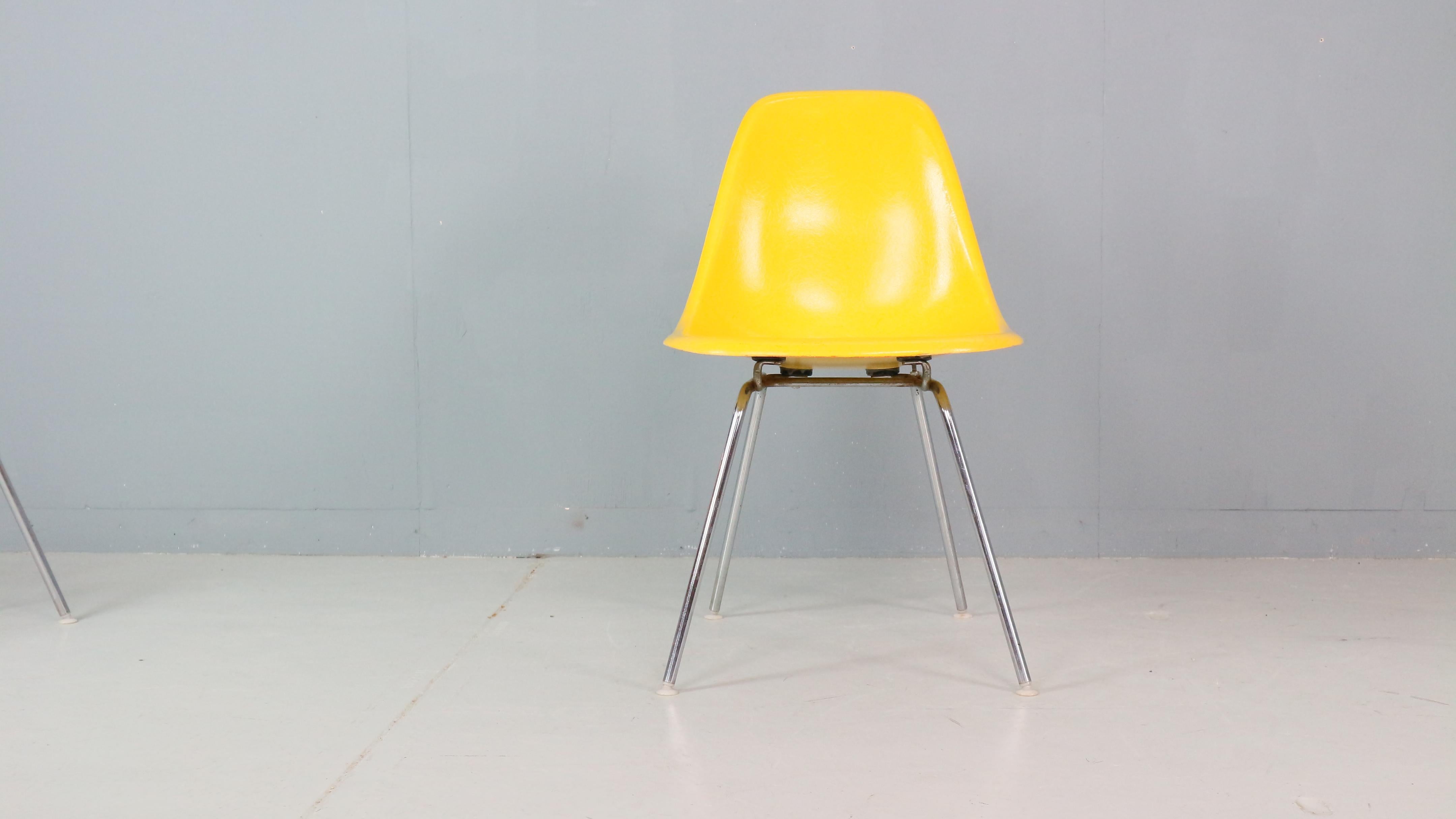 Charles & Ray Eames Set of 4 Yellow 