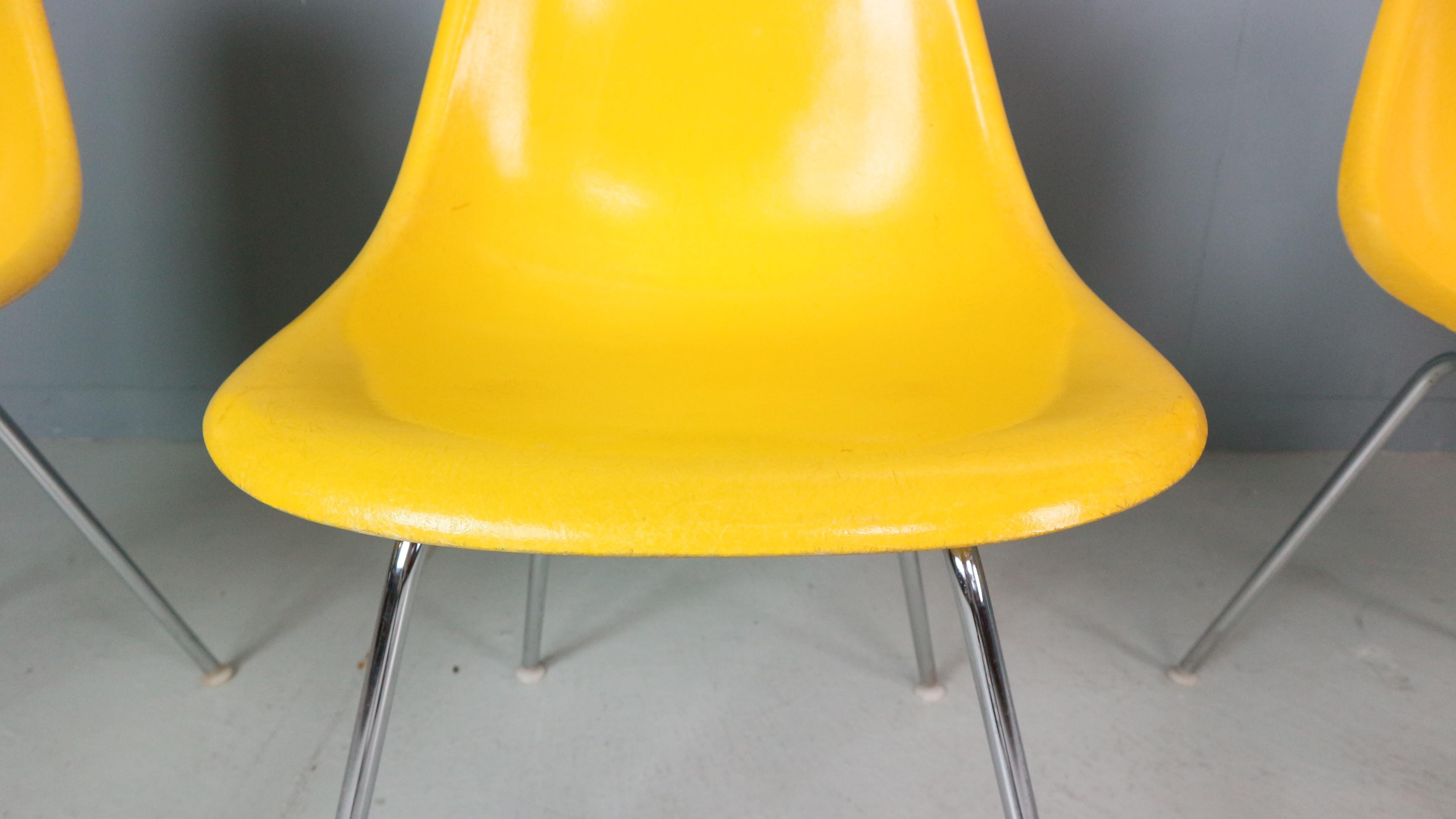 Charles & Ray Eames Set of 4 Yellow 