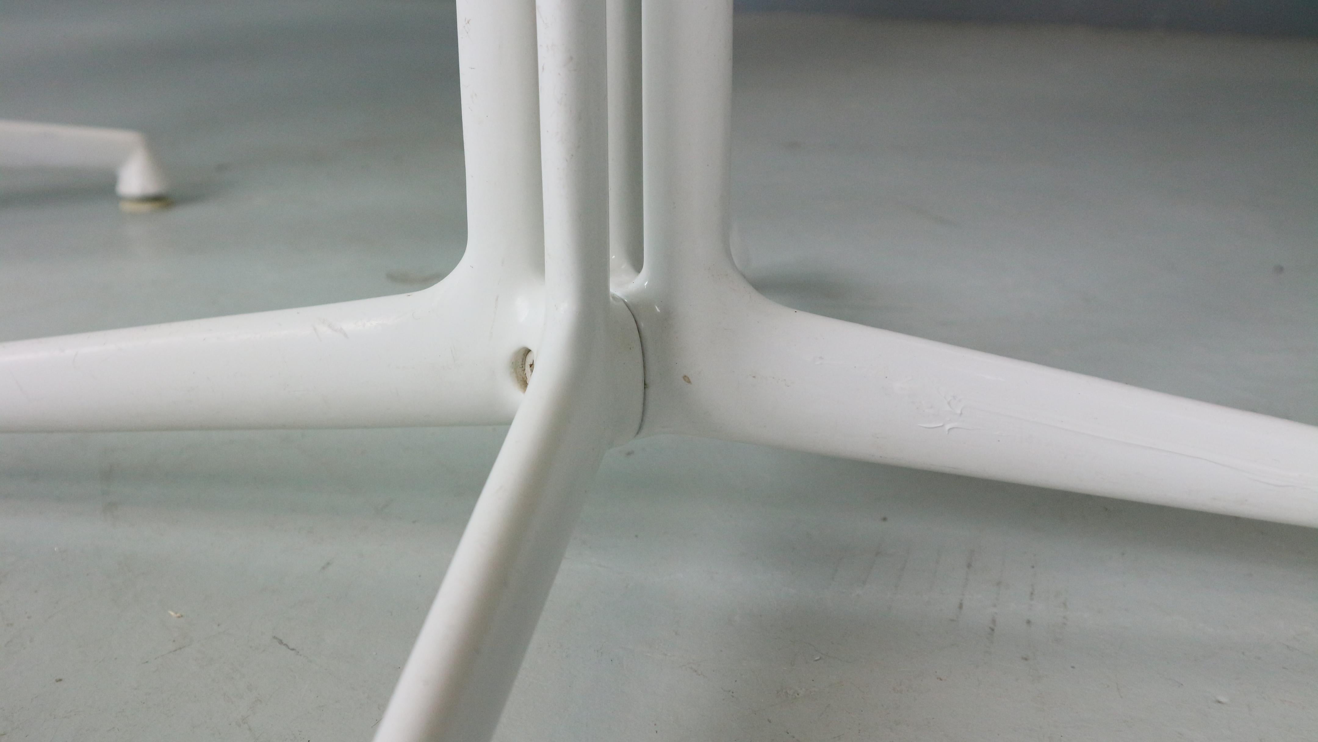 Charles & Ray Eames: 4er-Set gelbe „La Fonda“-Stühle für Herman Miller, 1960 im Angebot 1