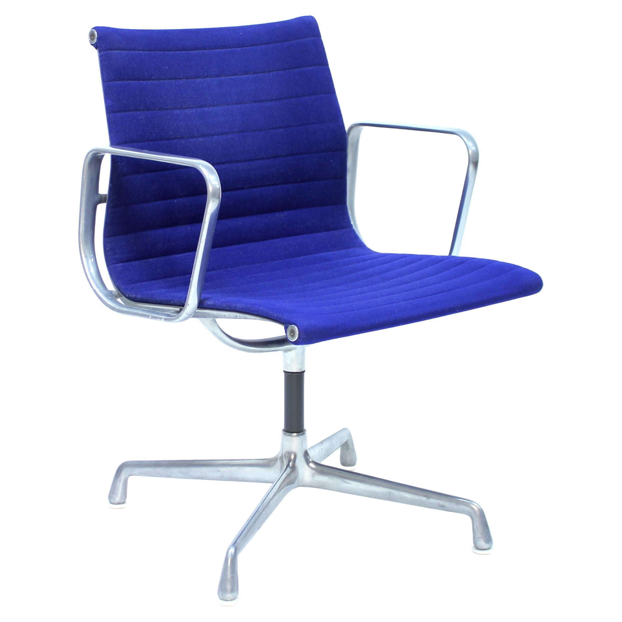 Grupo de Aluminio Eames