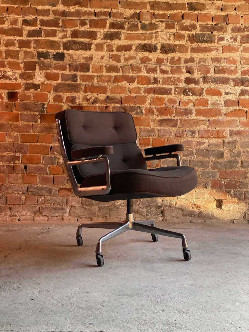 1970 executive chair